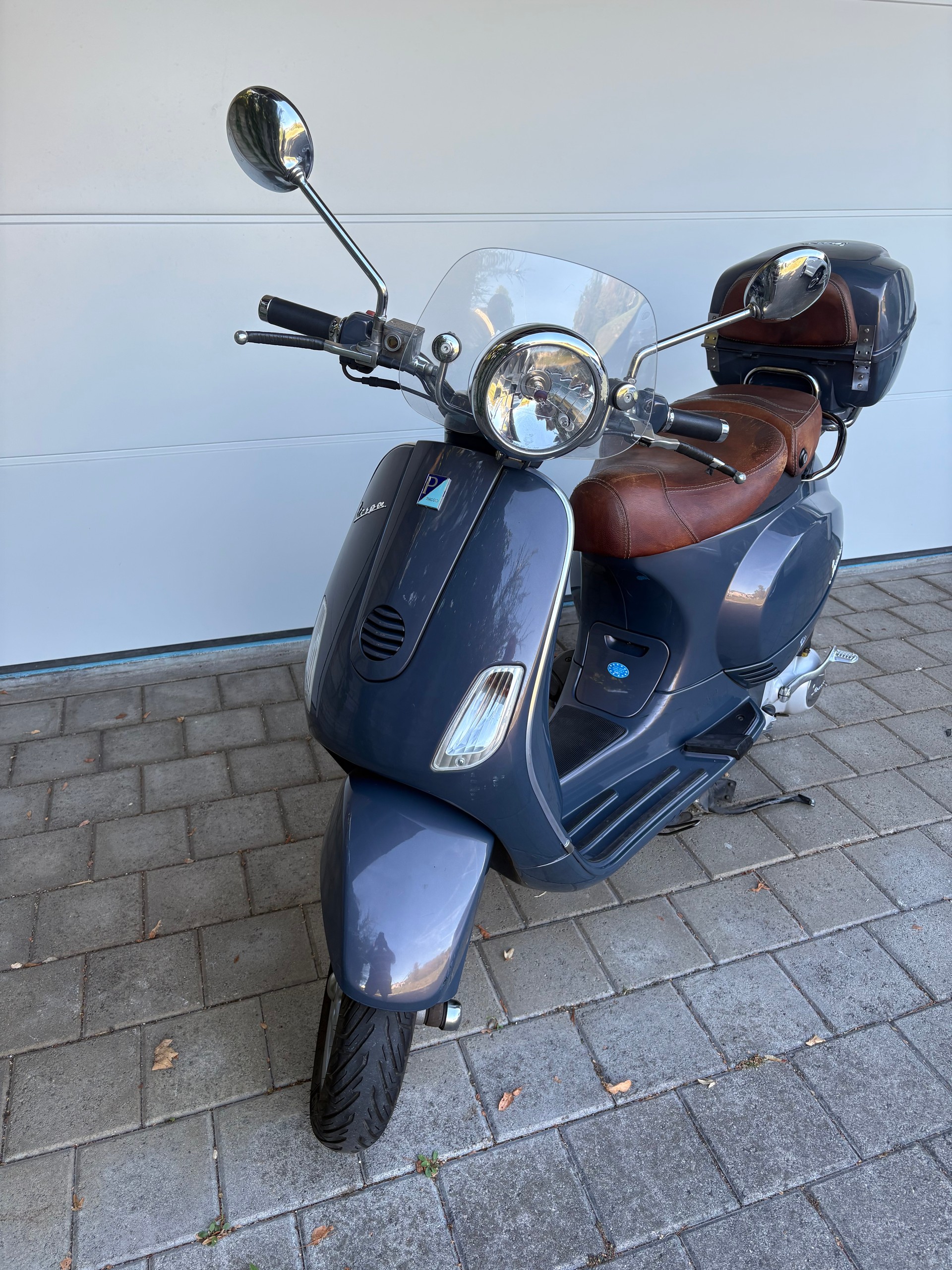 PIAGGIO Vespa 125 LXV-image-2