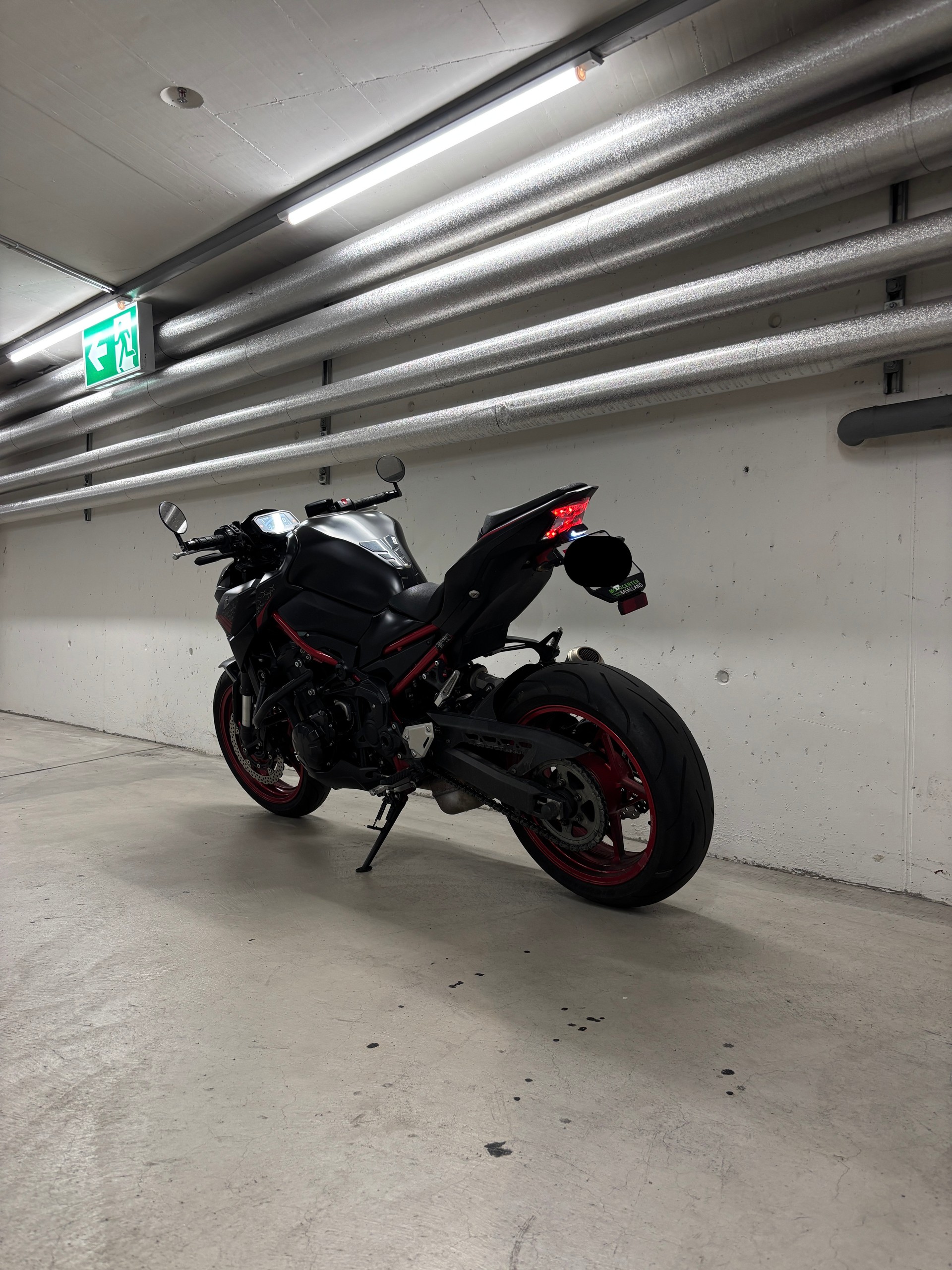 KAWASAKI Z 900-image-2