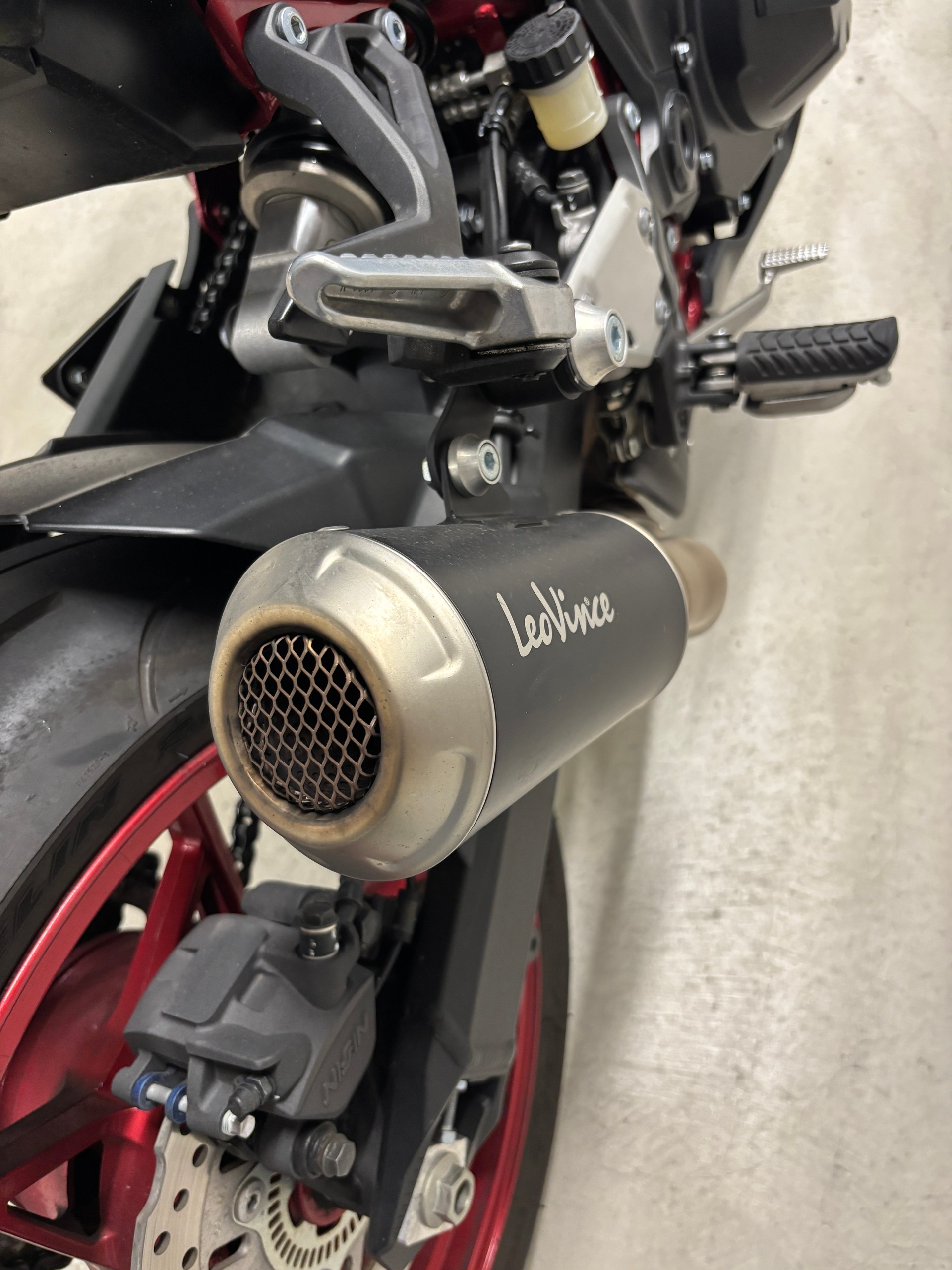 KAWASAKI Z 900-image-4