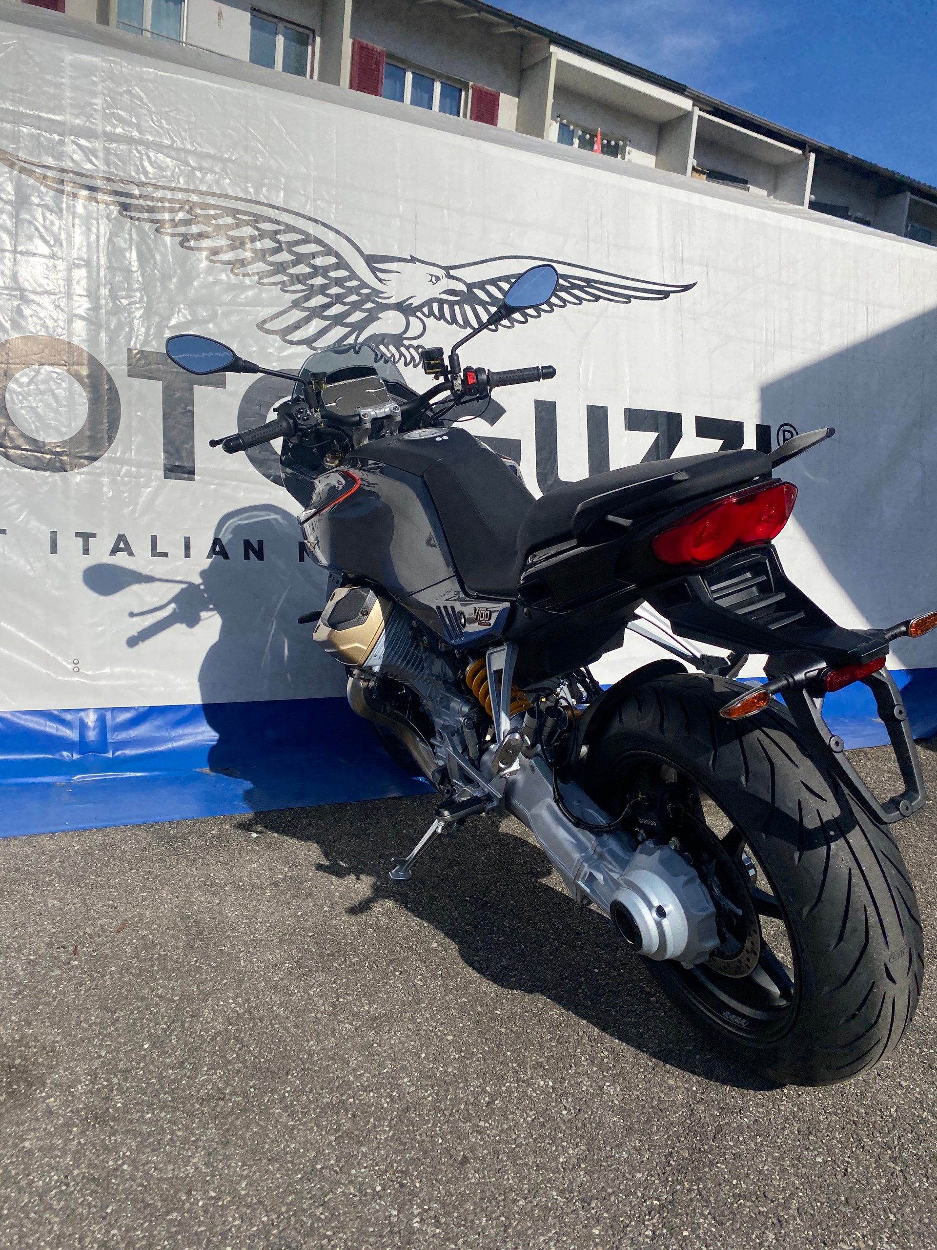 MOTO GUZZI V100 Mandello S-image-9
