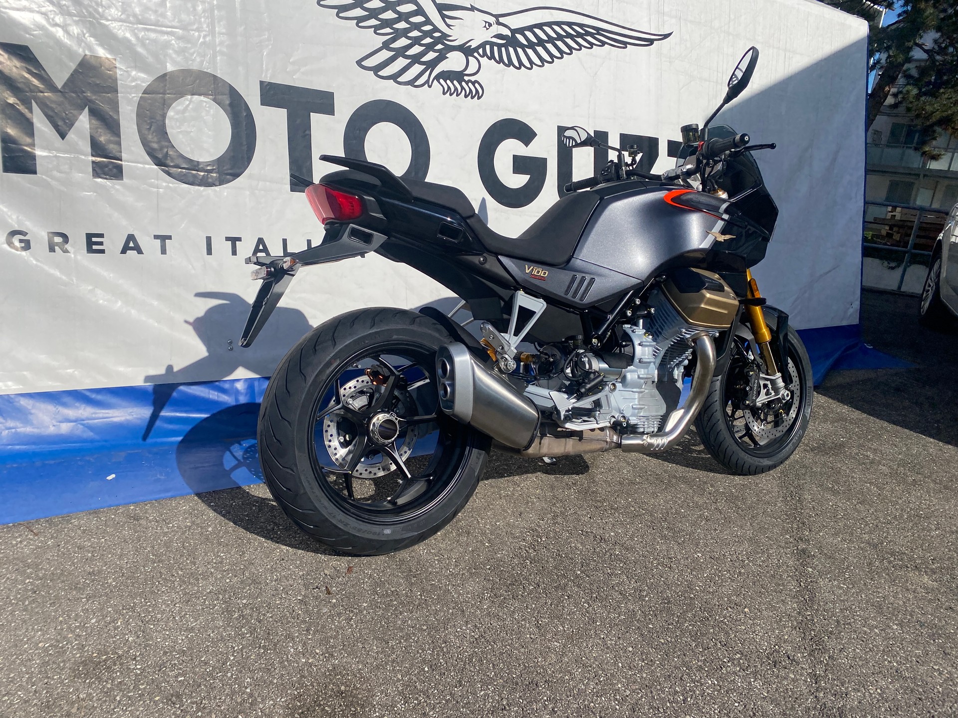 MOTO GUZZI V100 Mandello S-image-2