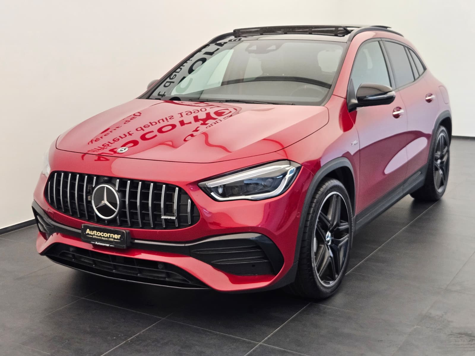 MERCEDES-BENZ GLA 35 AMG 4Matic 8G-Speedshift DCT-showroom-element-2