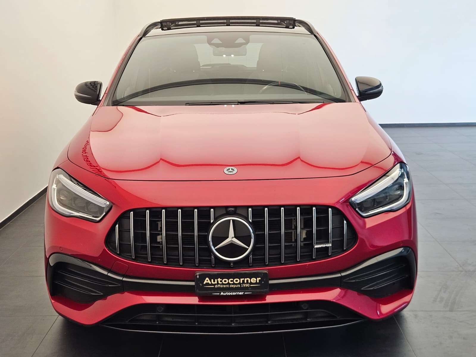 MERCEDES-BENZ GLA 35 AMG 4Matic 8G-Speedshift DCT-showroom-element-3