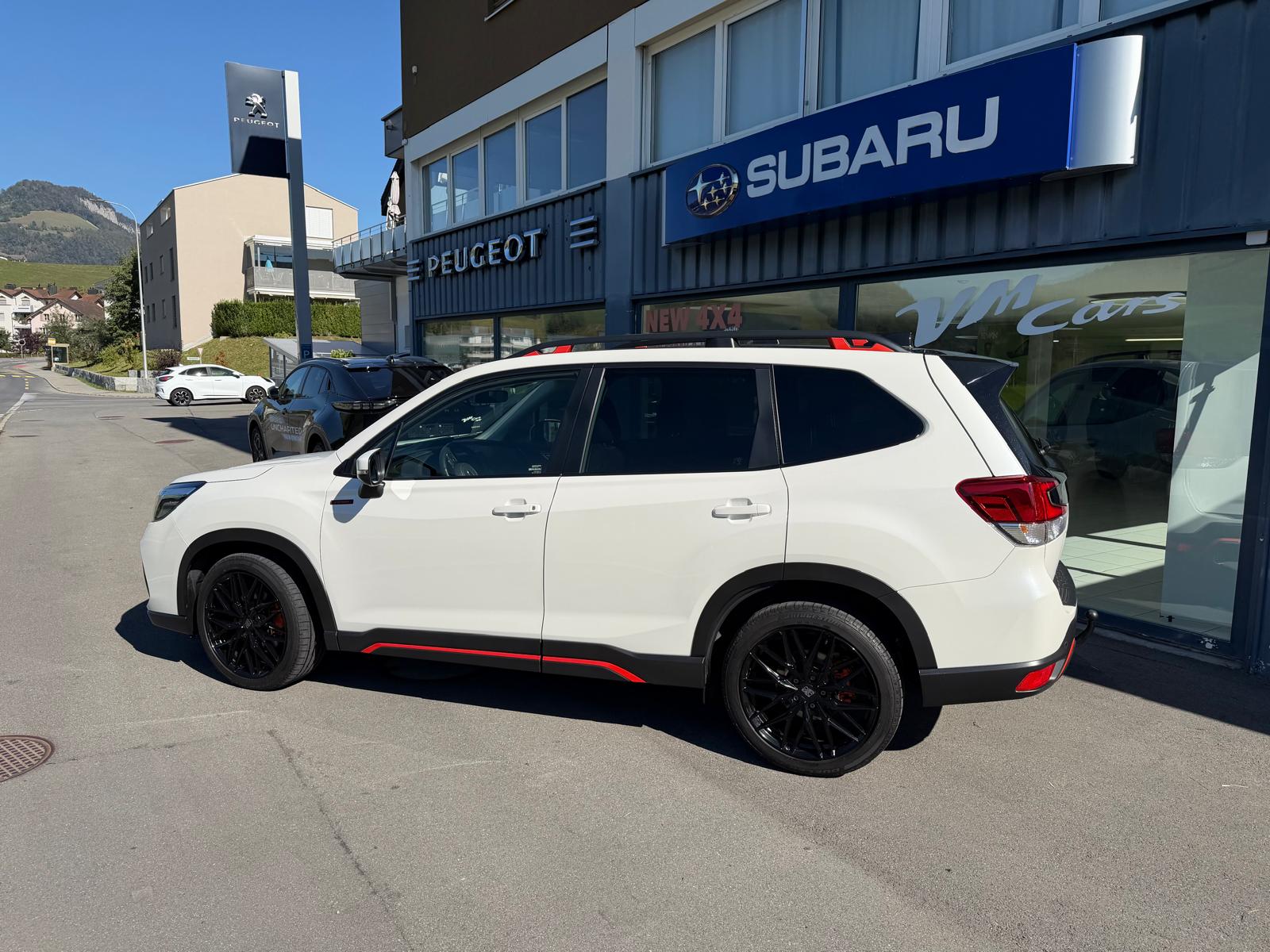 SUBARU Forester 2.0i e-Boxer Sport Lineartronic-showroom-element-3