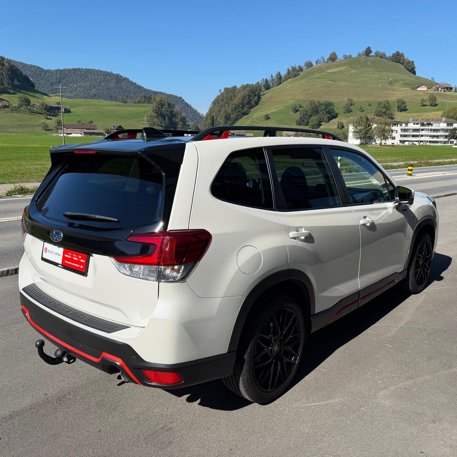 SUBARU Forester 2.0i e-Boxer Sport Lineartronic-showroom-element-2
