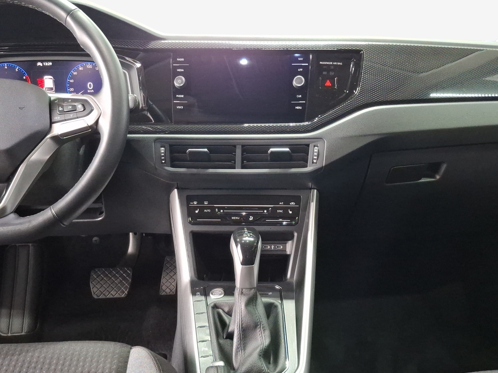 VW Taigo 1.0 TSI Life DSG-image-10