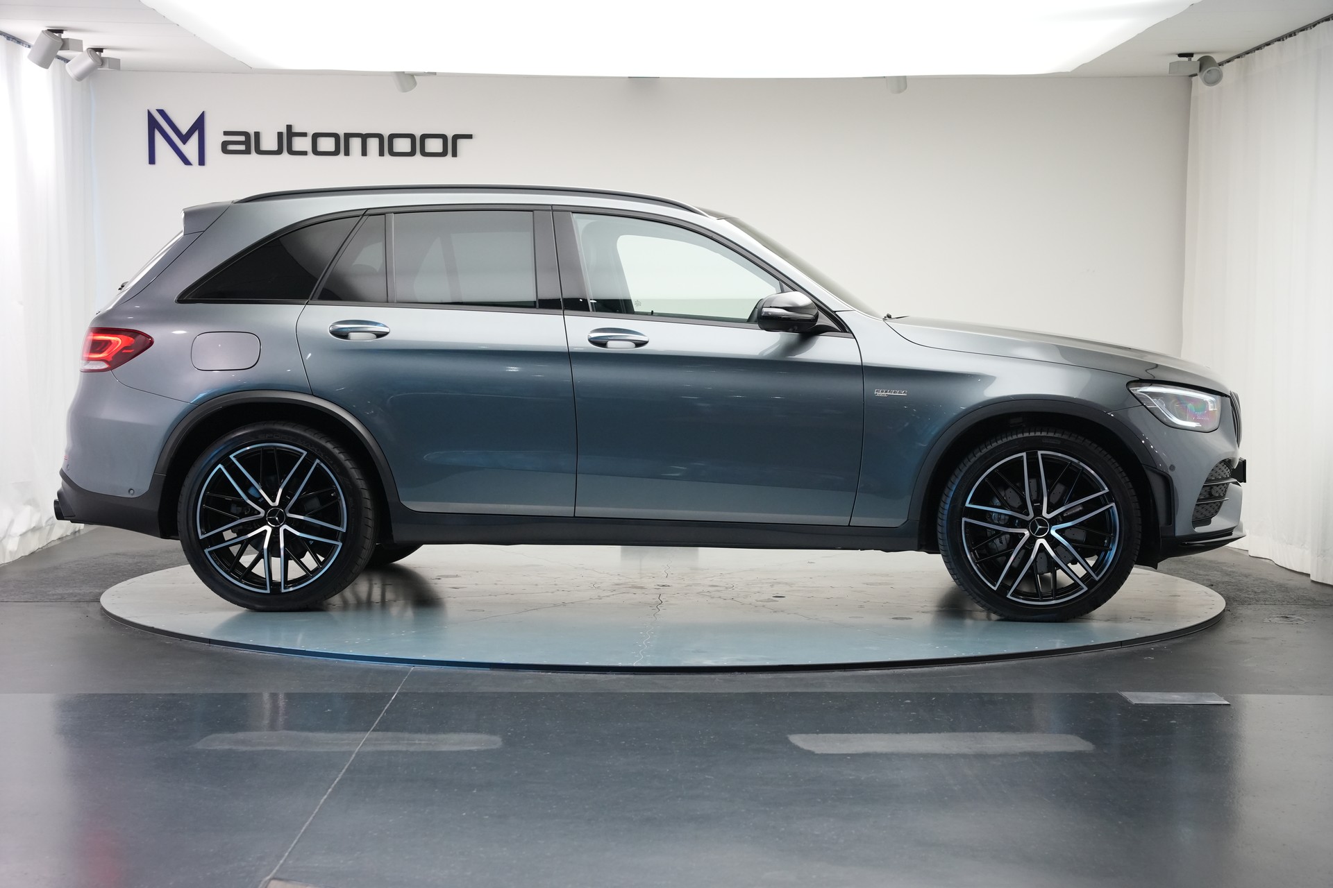 MERCEDES-BENZ GLC 43 AMG 4Matic 9G-Tronic *CH-Fahrzeug* *Pano* *Burmester*-showroom-element-3