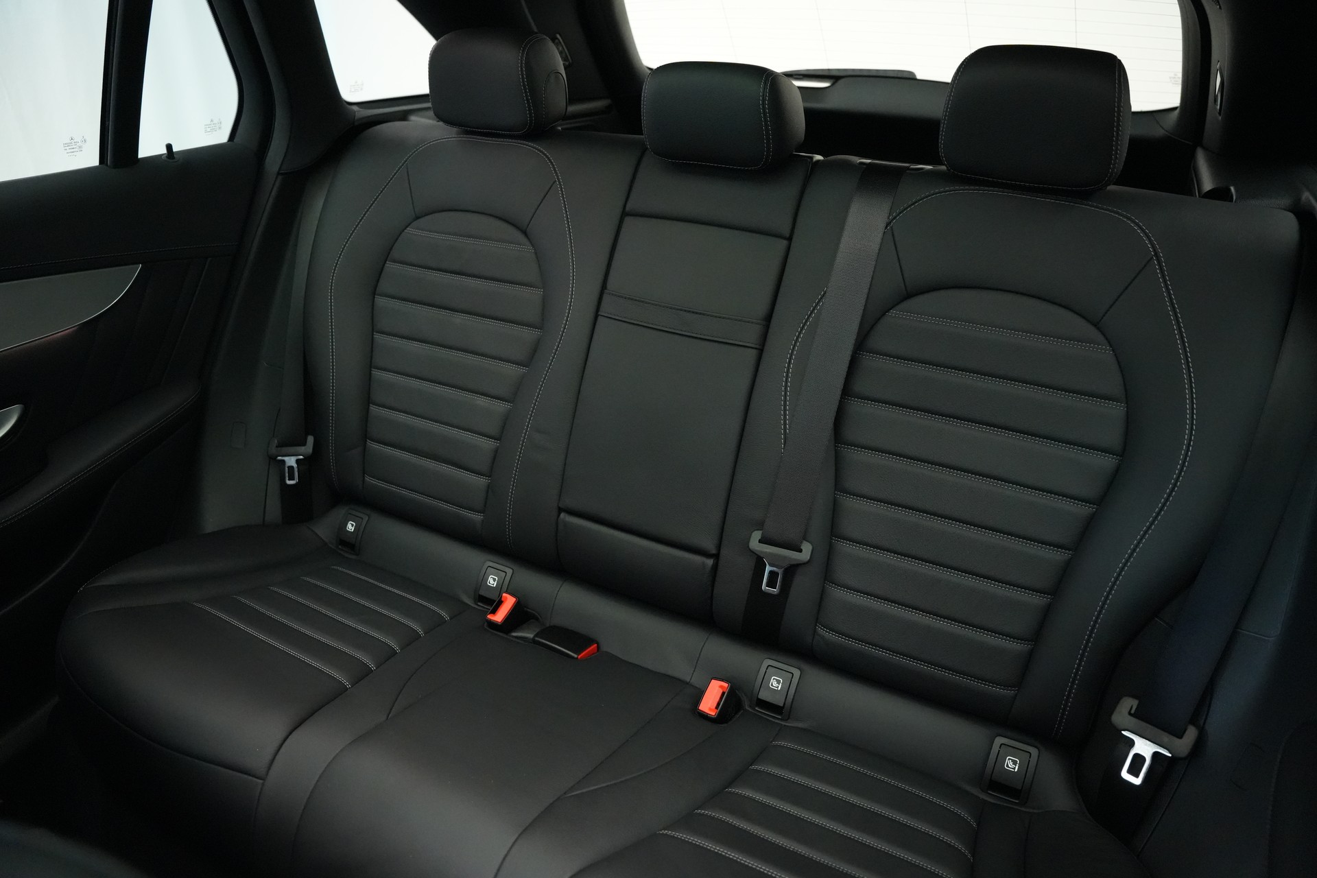 MERCEDES-BENZ GLC 43 AMG 4Matic 9G-Tronic *CH-Fahrzeug* *Pano* *Burmester*-image-14