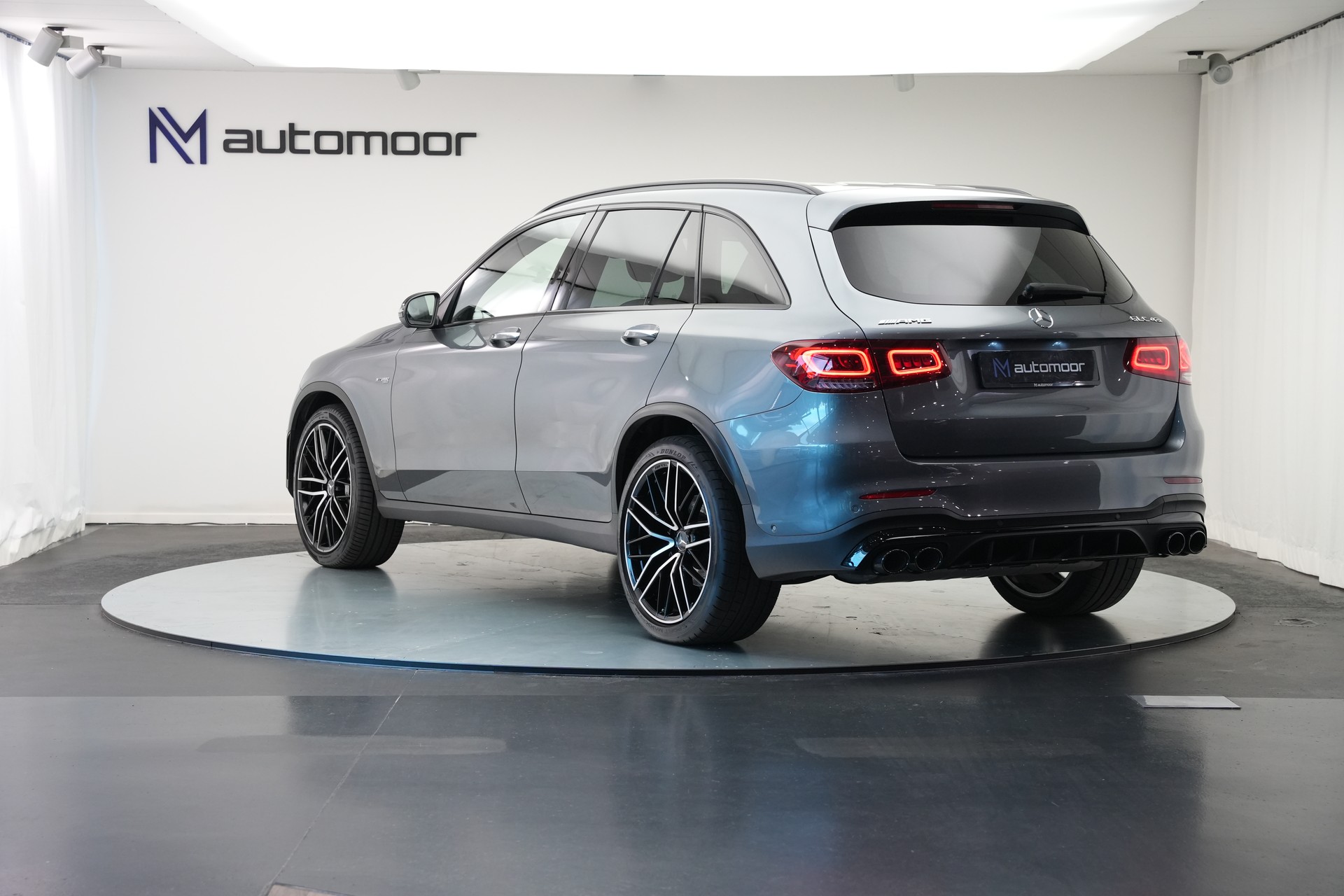 MERCEDES-BENZ GLC 43 AMG 4Matic 9G-Tronic *CH-Fahrzeug* *Pano* *Burmester*-image-6
