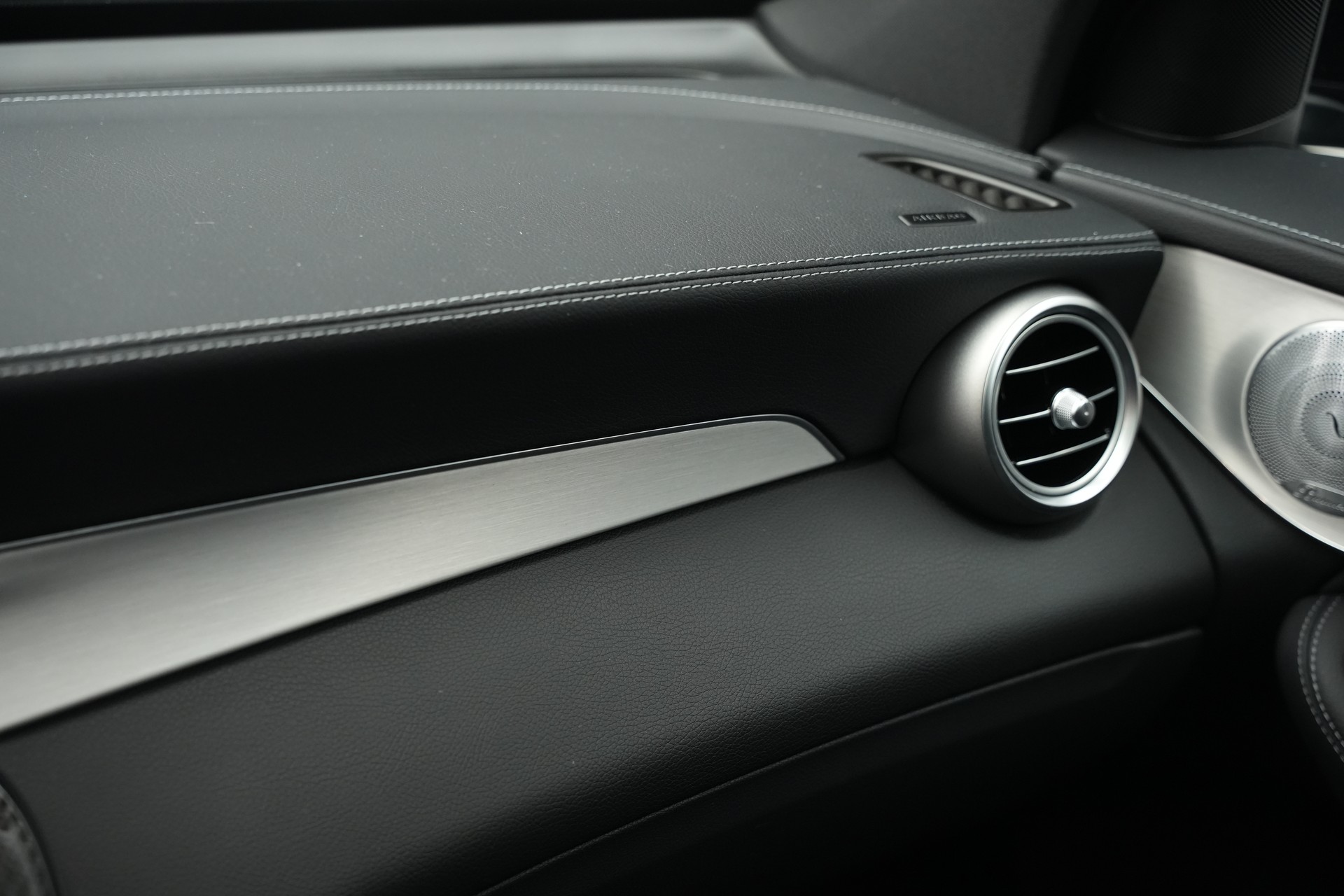 MERCEDES-BENZ GLC 43 AMG 4Matic 9G-Tronic *CH-Fahrzeug* *Pano* *Burmester*-image-26
