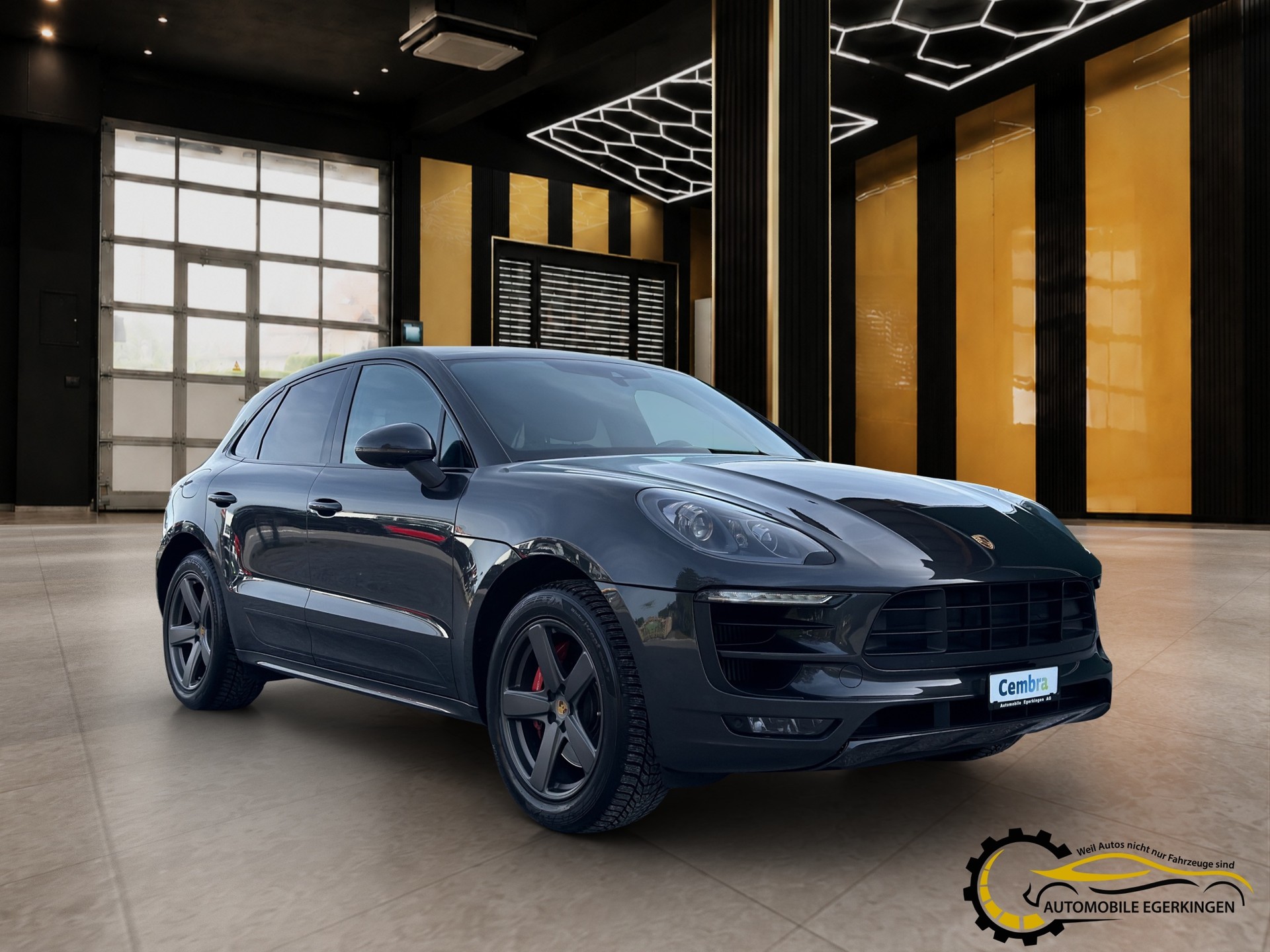 PORSCHE Macan 3.0 V6 GTS-showroom-element-2