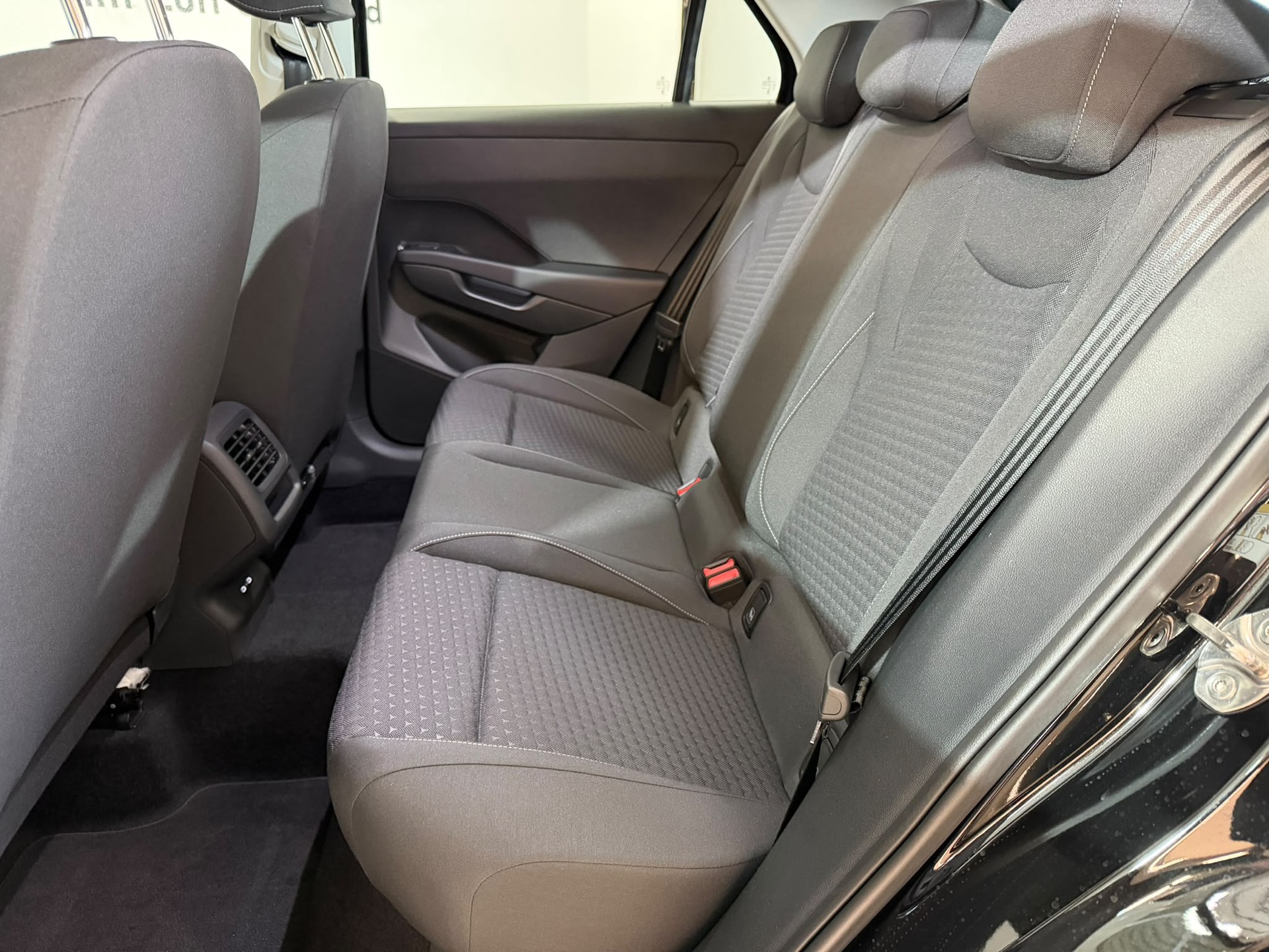 VW T-Roc 1.5 eTSI mHEV Trend DSG-image-10