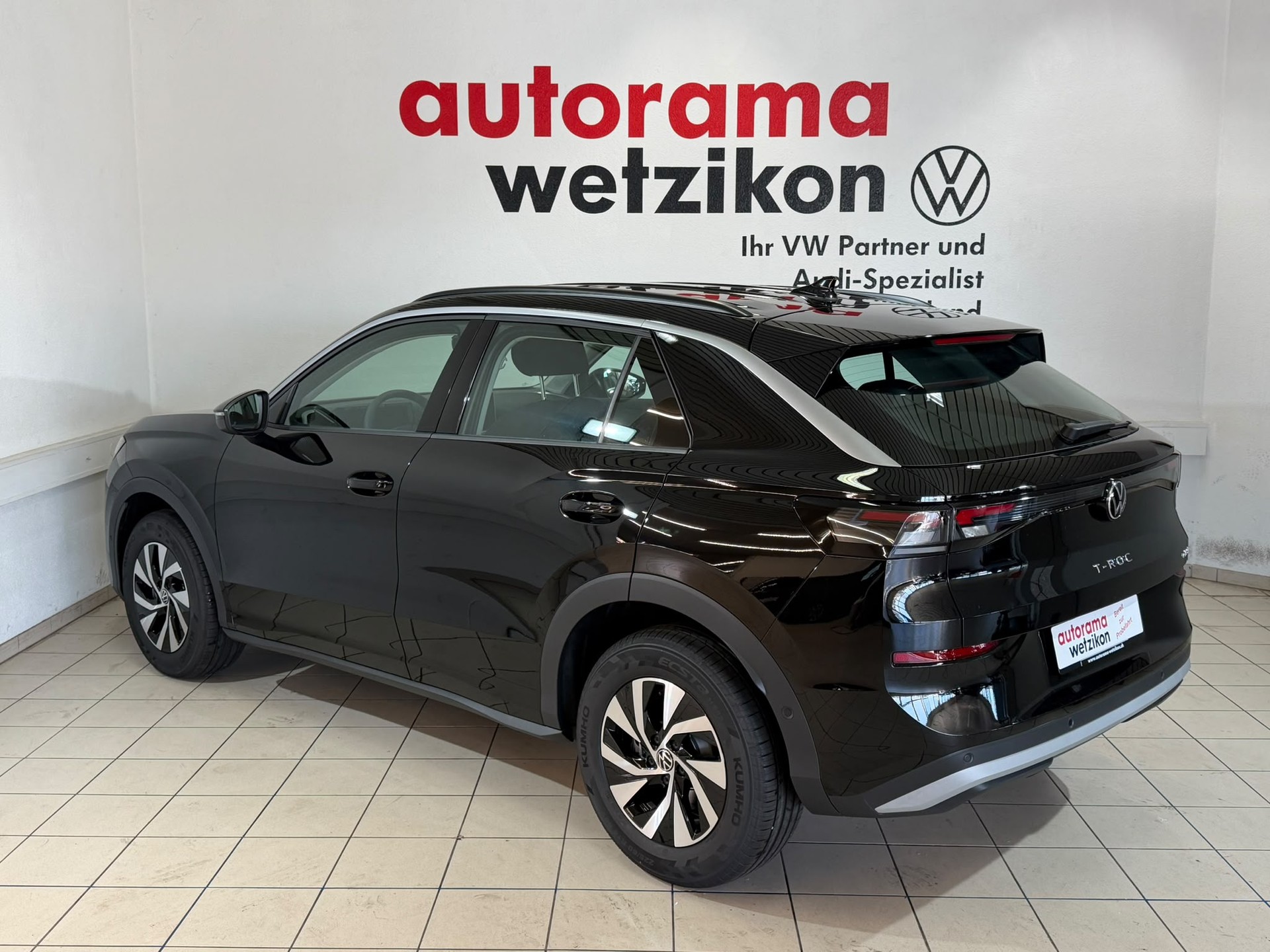 VW T-Roc 1.5 eTSI mHEV Trend DSG-showroom-element-2