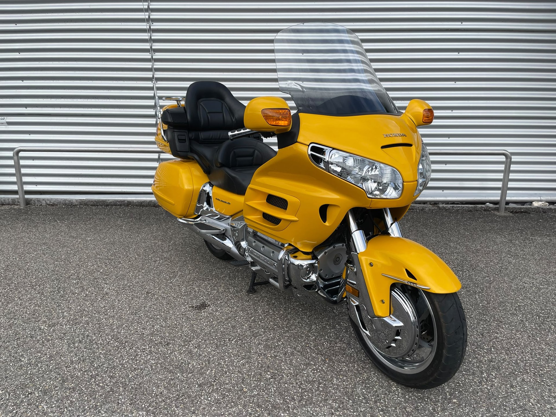 HONDA GL 1800 A Goldwing-image-8