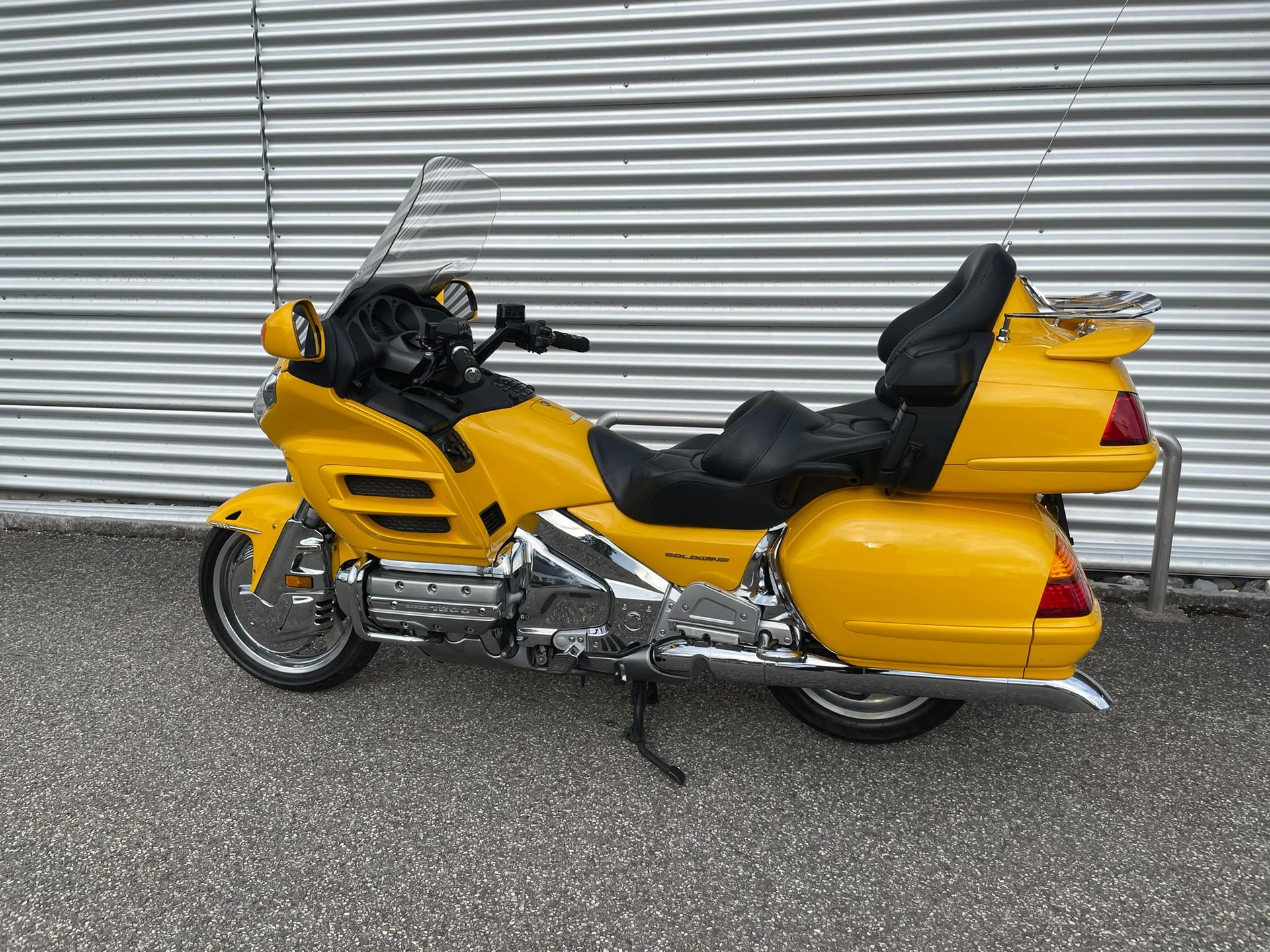 HONDA GL 1800 A Goldwing-image-1