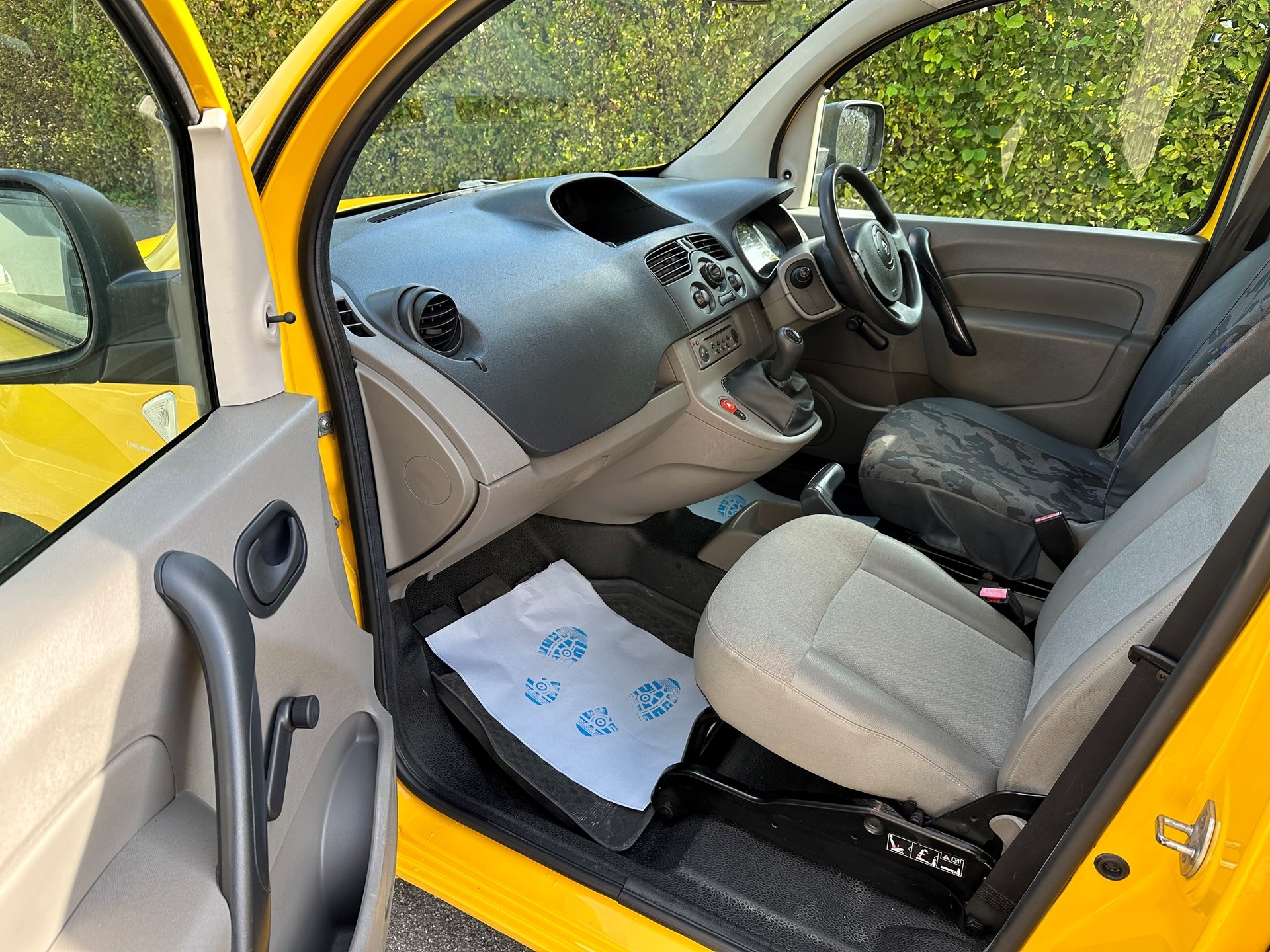 RENAULT Kangoo 1.6 90-image-12
