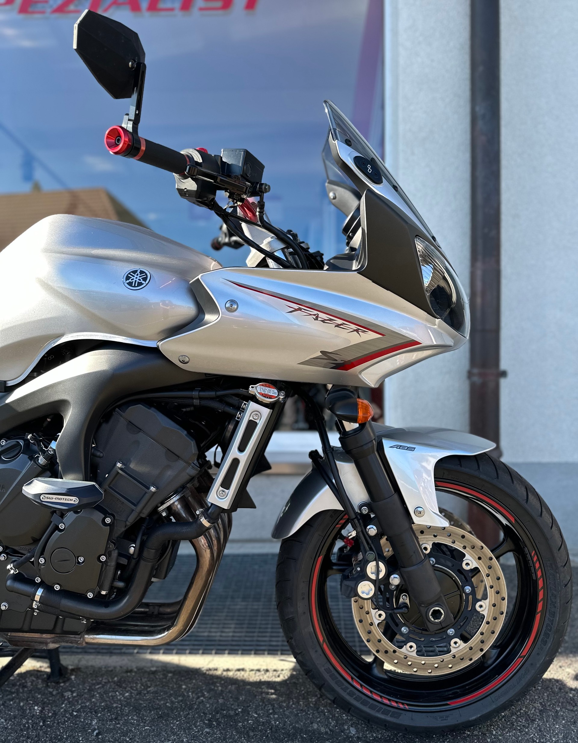 YAMAHA FZ6 S-image-4