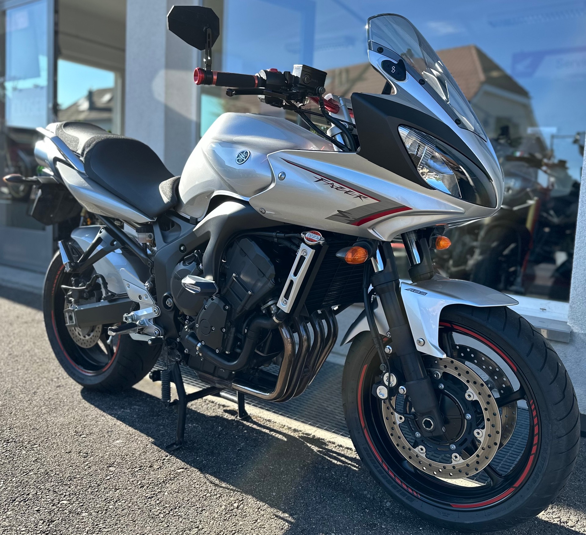 YAMAHA FZ6 S-image-9