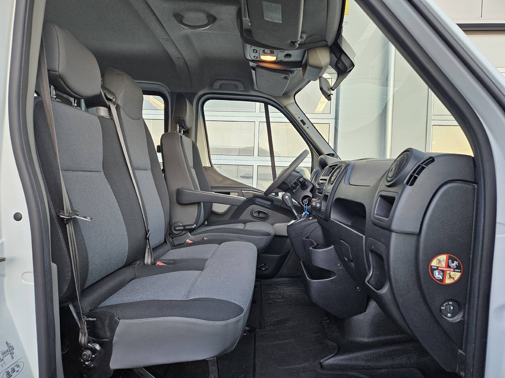 NISSAN NV400 3.5 DKab.-Pick-up Lang 2.3 dCi 145 Base * Klima * Rückfahrkamera * Garantie * 7- Plätzer *-image-10