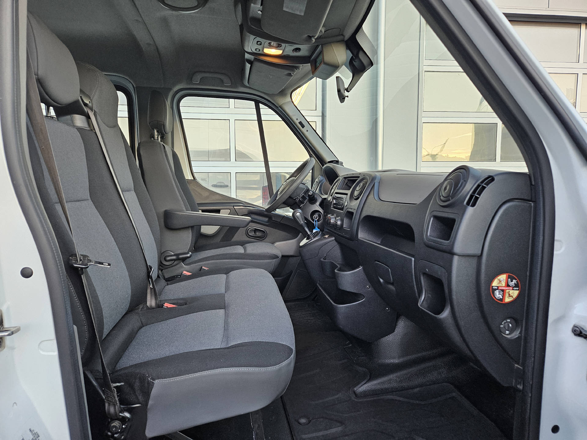 NISSAN NV400 3.5 DKab.-Pick-up Lang 2.3 dCi 145 Base * Klima * Rückfahrkamera * Garantie * 7- Plätzer *-image-11