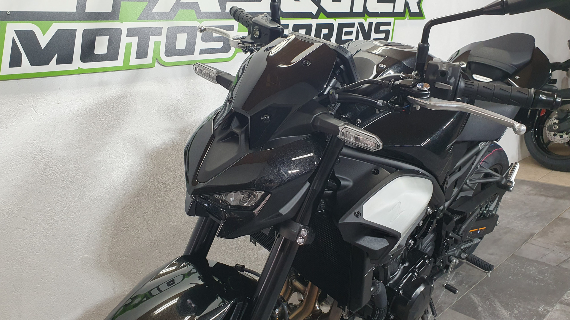 KAWASAKI Z 900-image-4