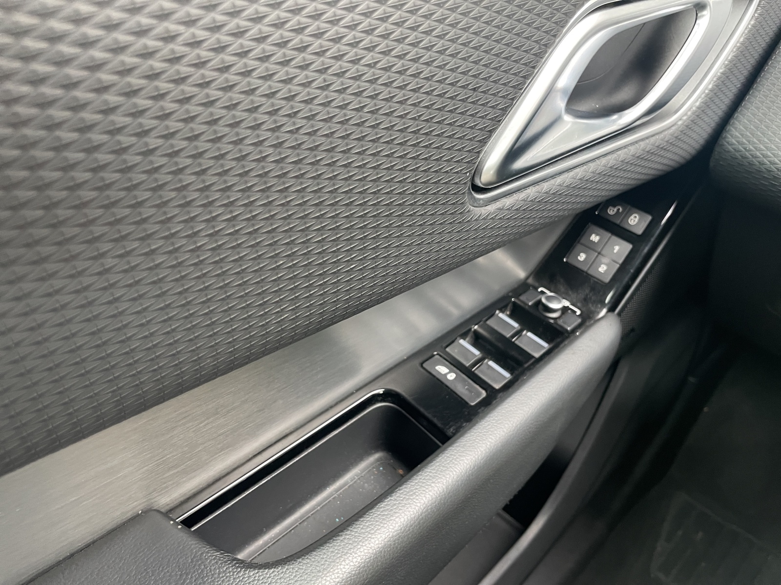 LAND ROVER Range Rover Velar 2.0 T R-Dynamic S-image-10