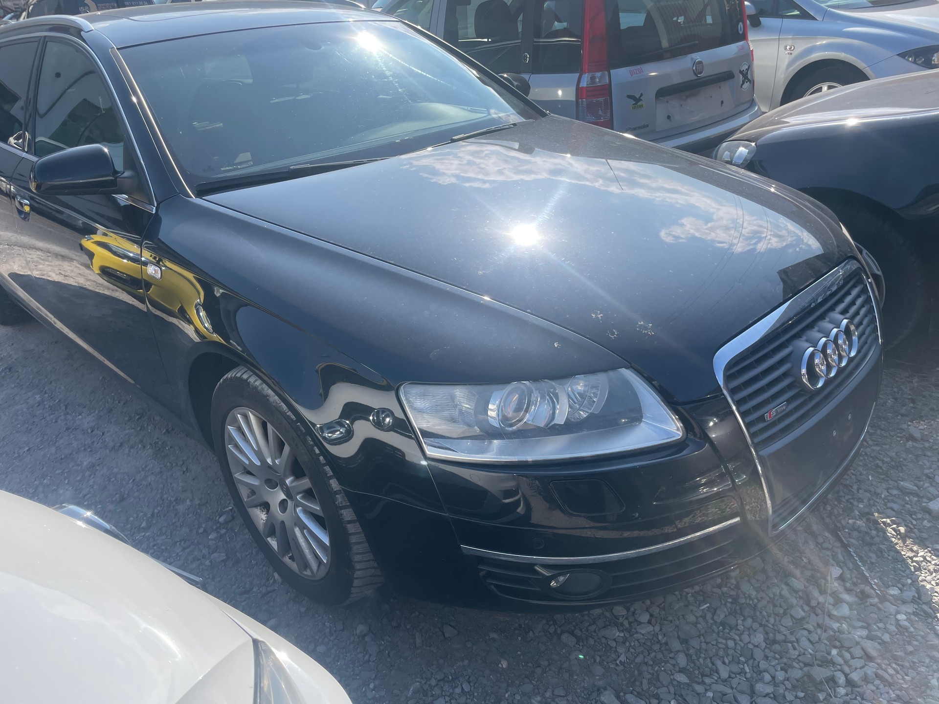 AUDI A6 Avant 4.2 V8 FSI quattro tiptronic