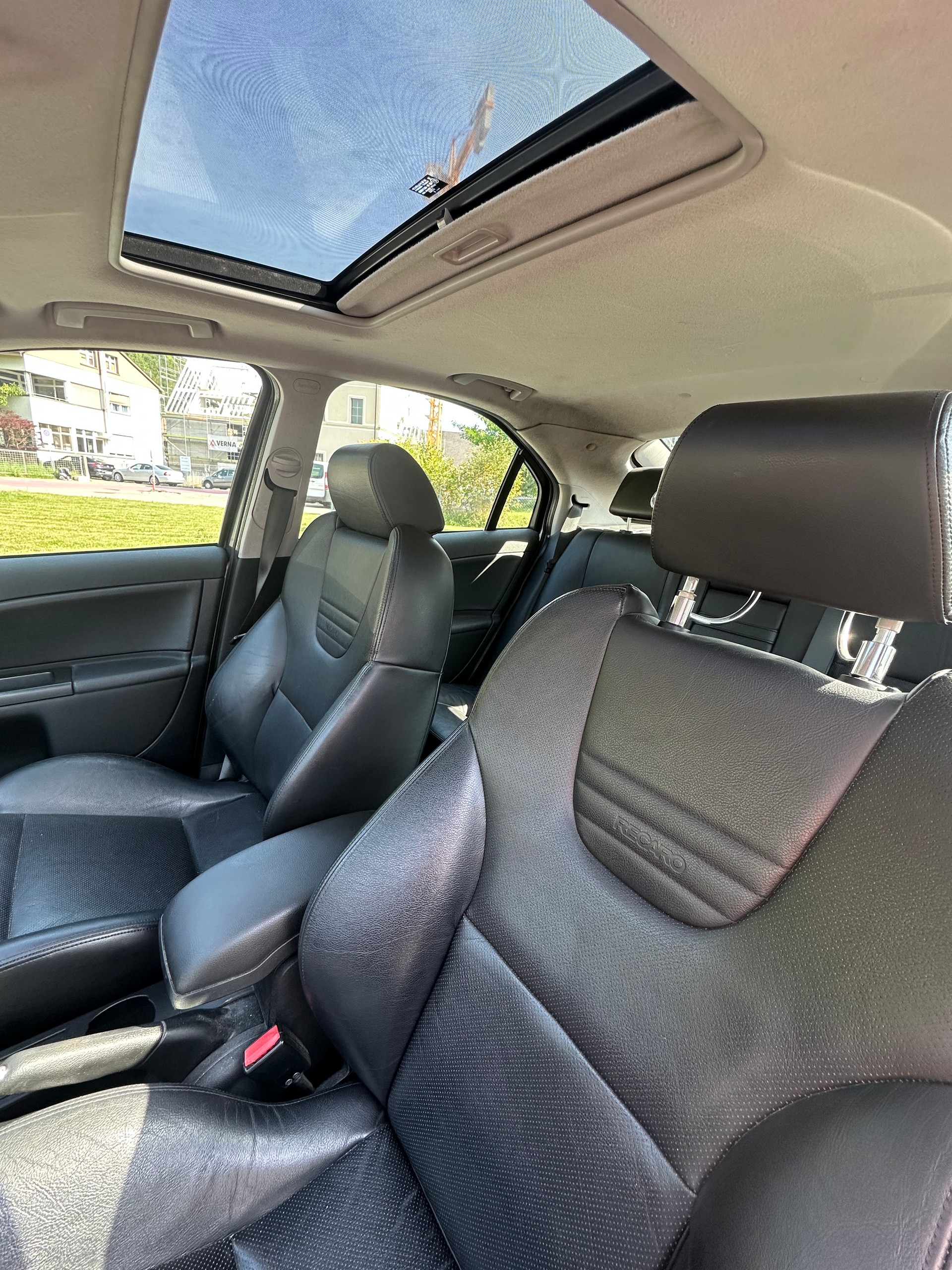 FORD Mondeo 3.0i V6 ST220-image-13