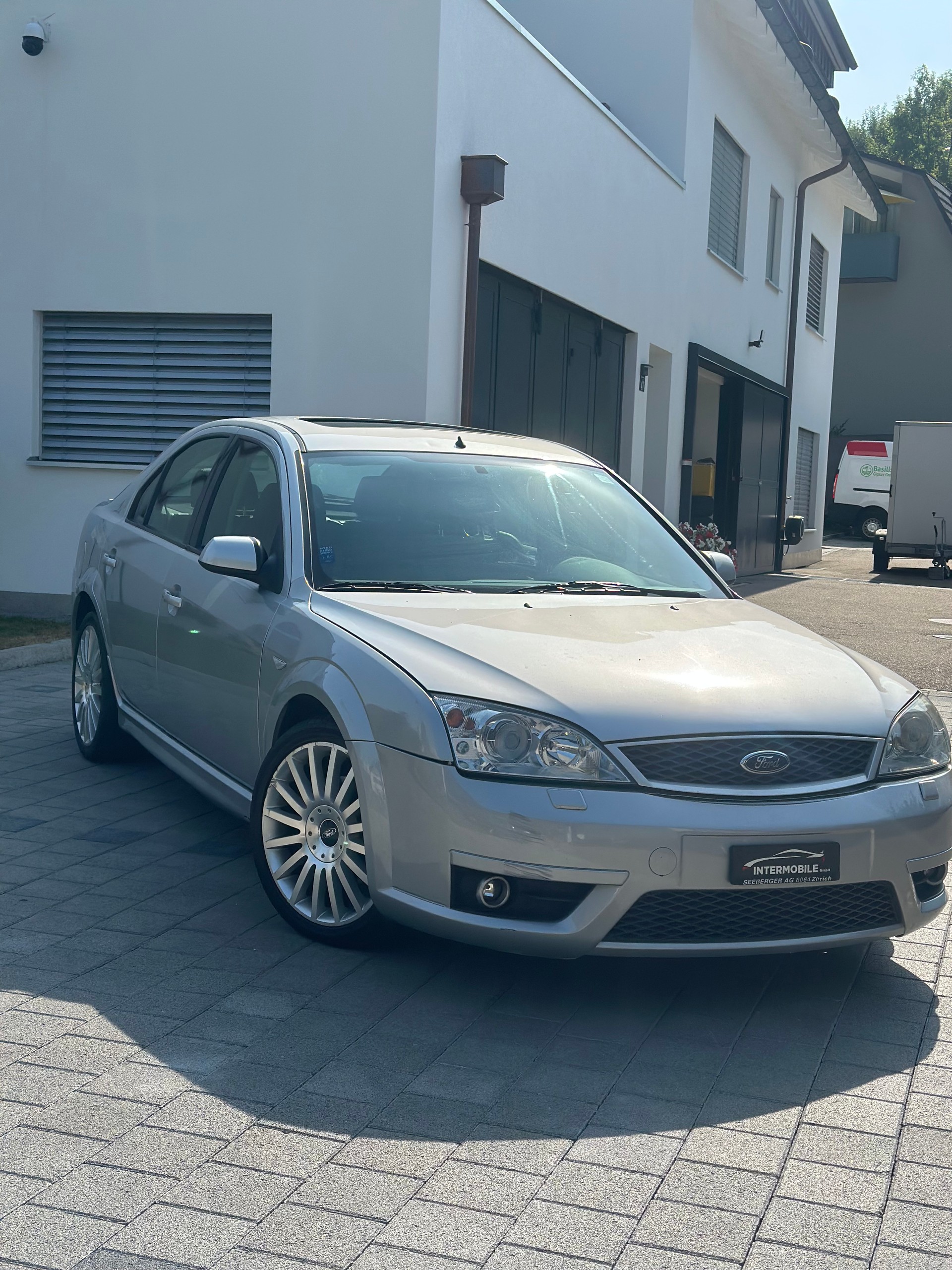FORD Mondeo 3.0i V6 ST220-image-1