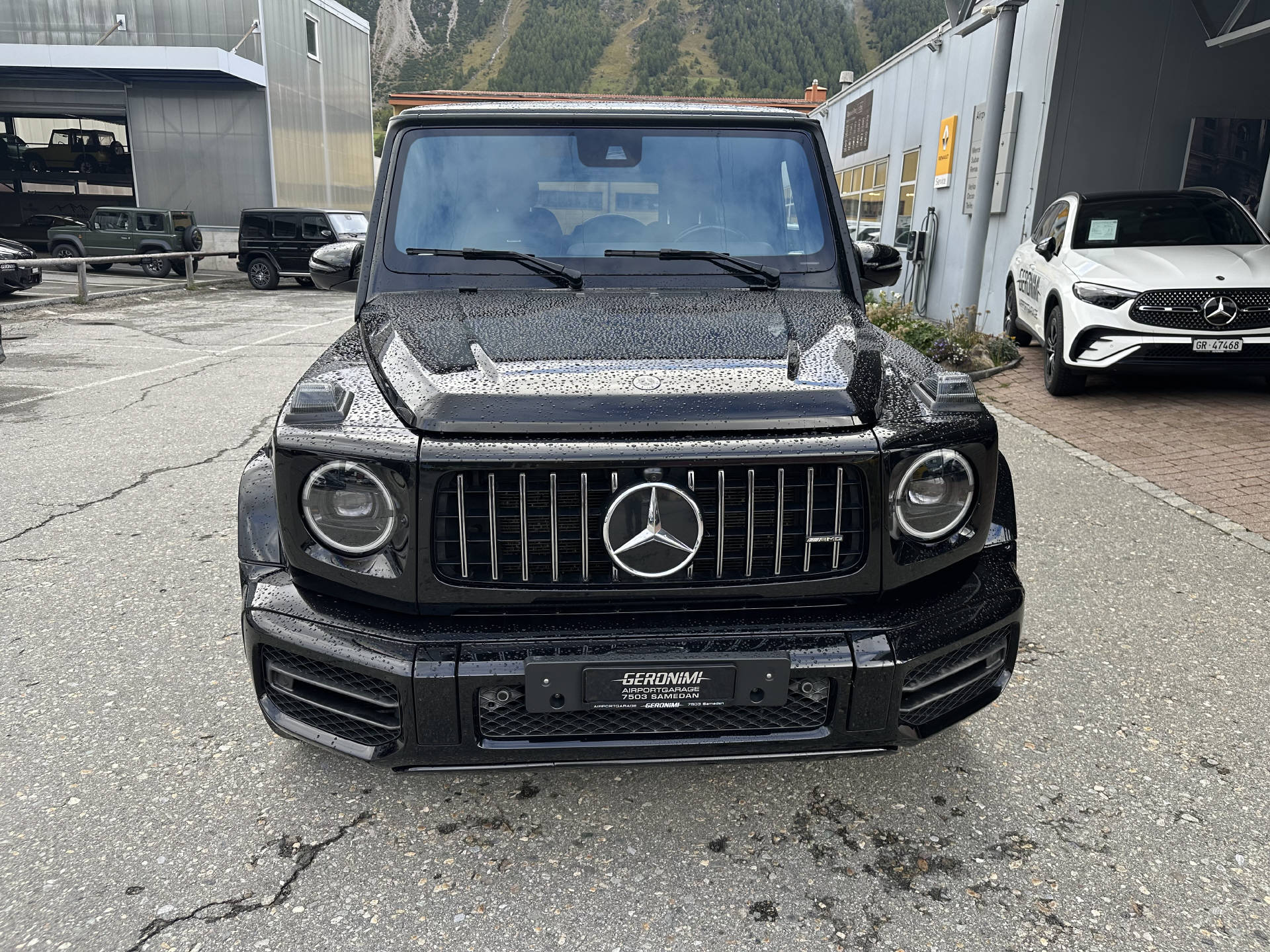 MERCEDES-BENZ G 63 AMG-showroom-element-3
