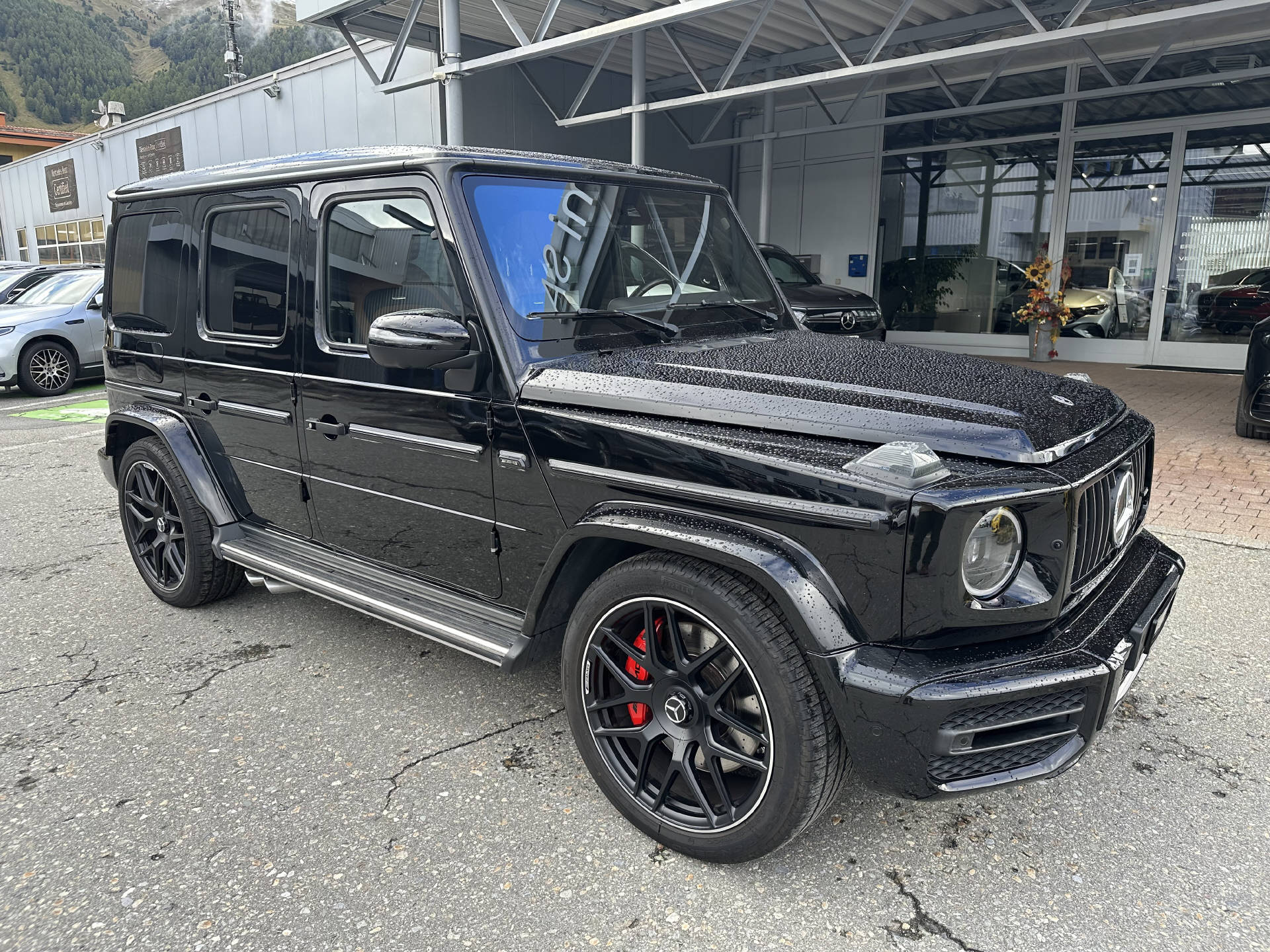 MERCEDES-BENZ G 63 AMG-showroom-element-2