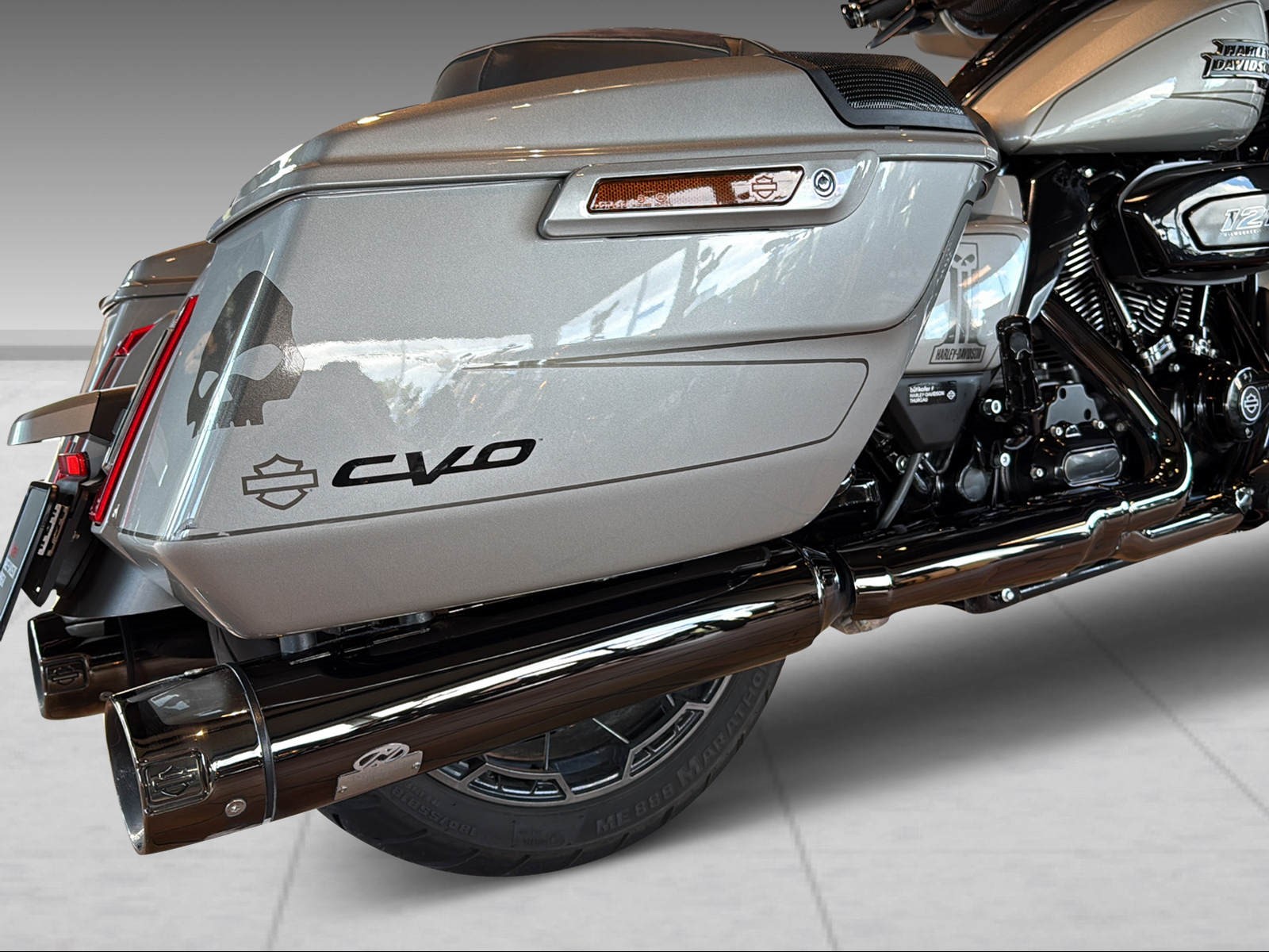 HARLEY-DAVIDSON FLHXSE Street Glide CVO 121-image-8