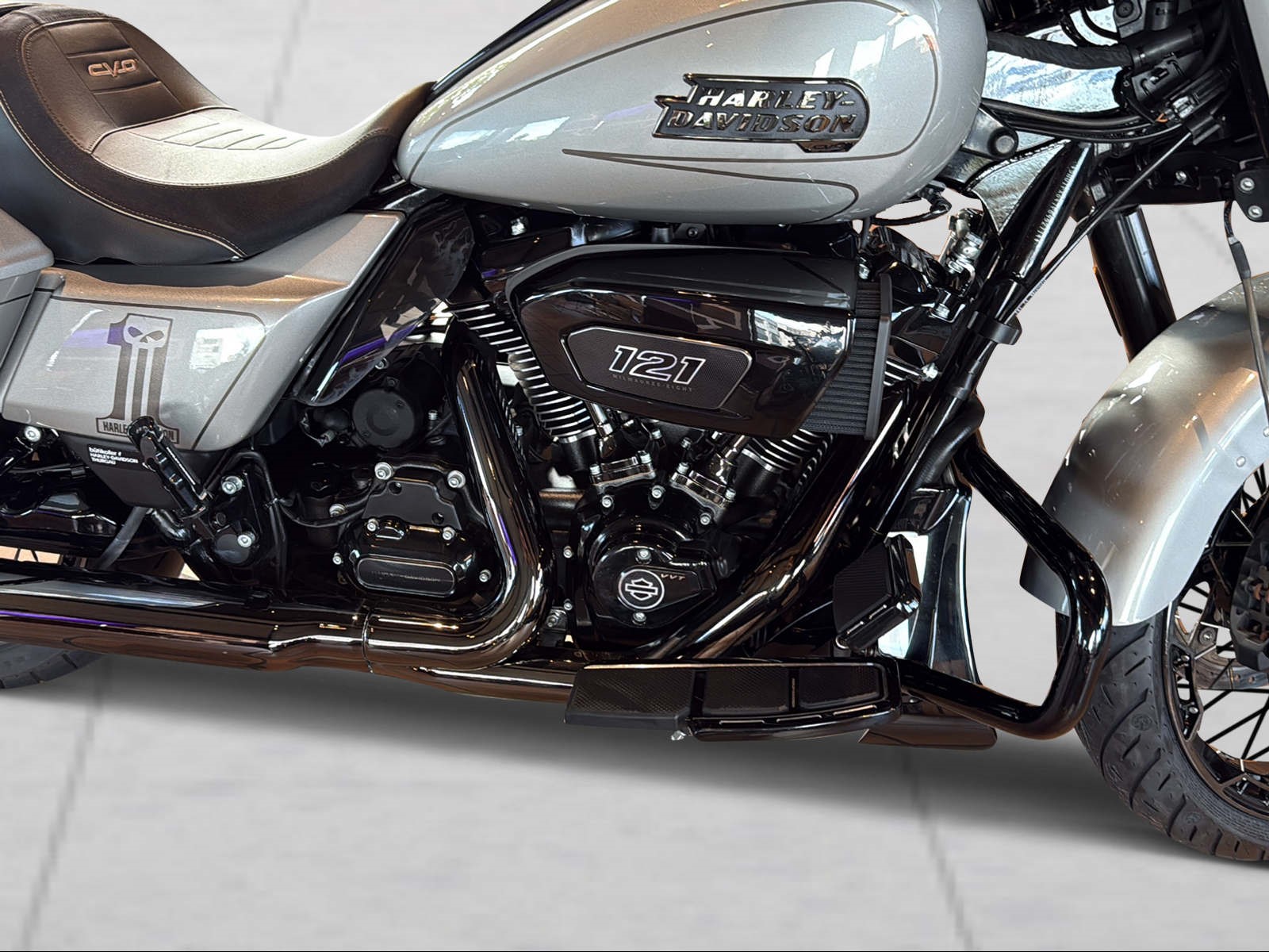 HARLEY-DAVIDSON FLHXSE Street Glide CVO 121-image-4