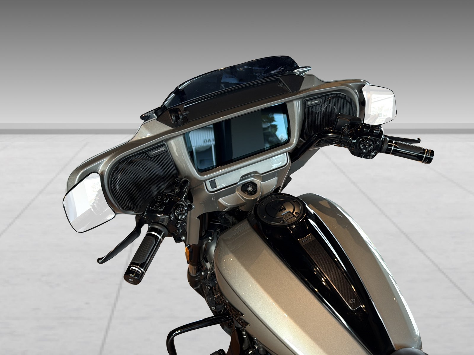 HARLEY-DAVIDSON FLHXSE Street Glide CVO 121-image-3