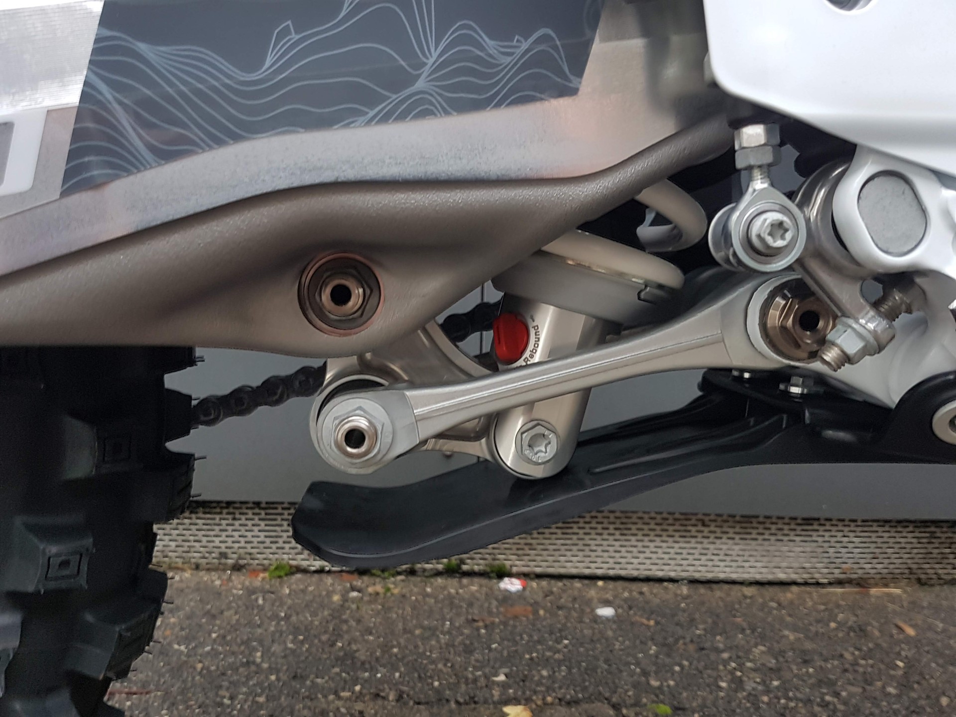HUSQVARNA 300 i TE 2T-image-8