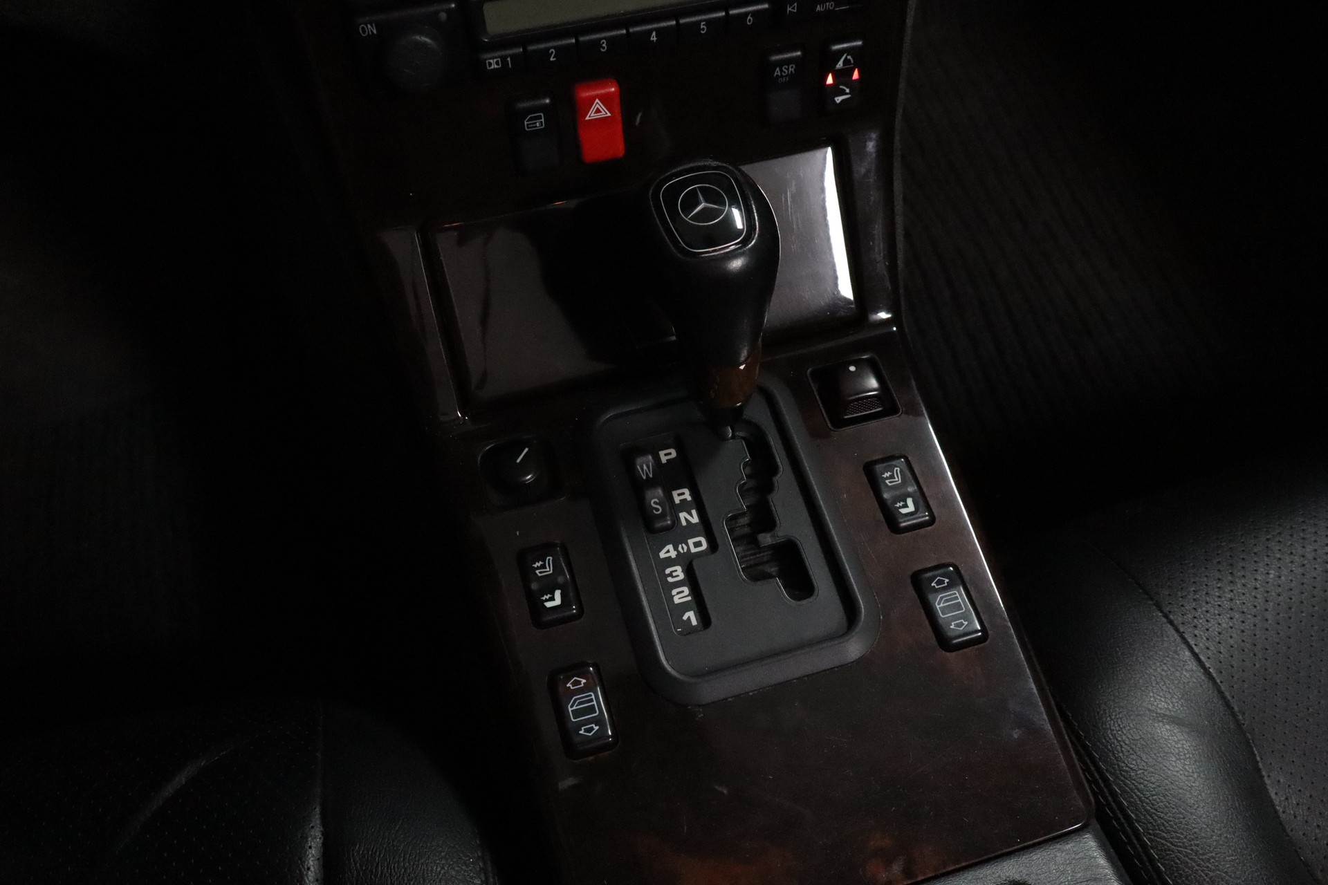 MERCEDES-BENZ SL 320-image-7