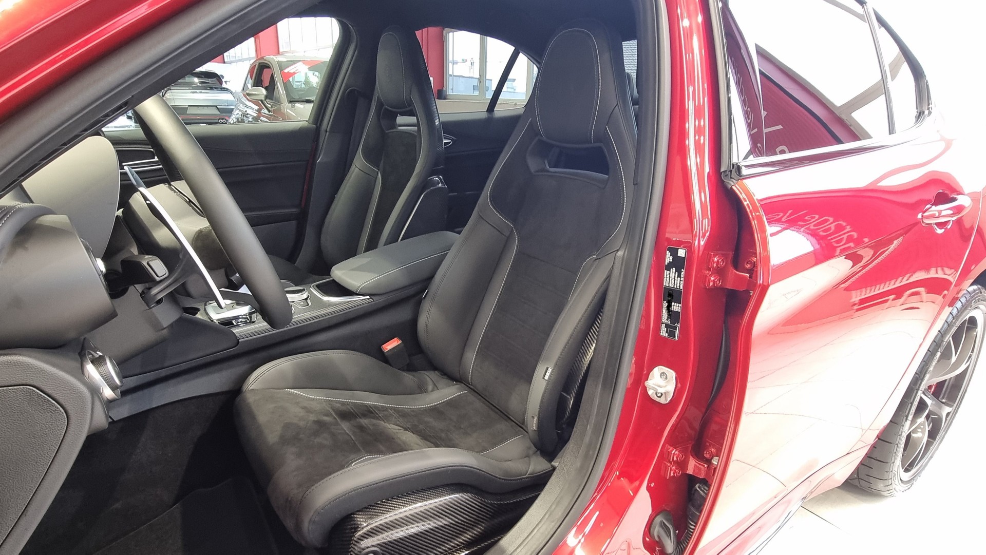 ALFA ROMEO Giulia 2.9 V6 Biturbo Quadrifoglio Competizione-image-25