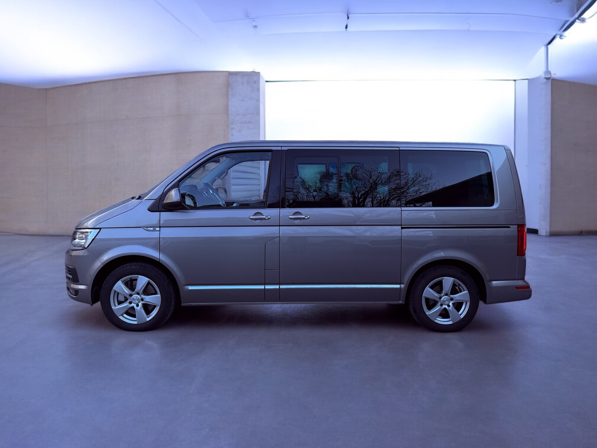 VW T6 Multivan 2.0 Bi-TDI Gen. Six 4x4 204PS-image-3