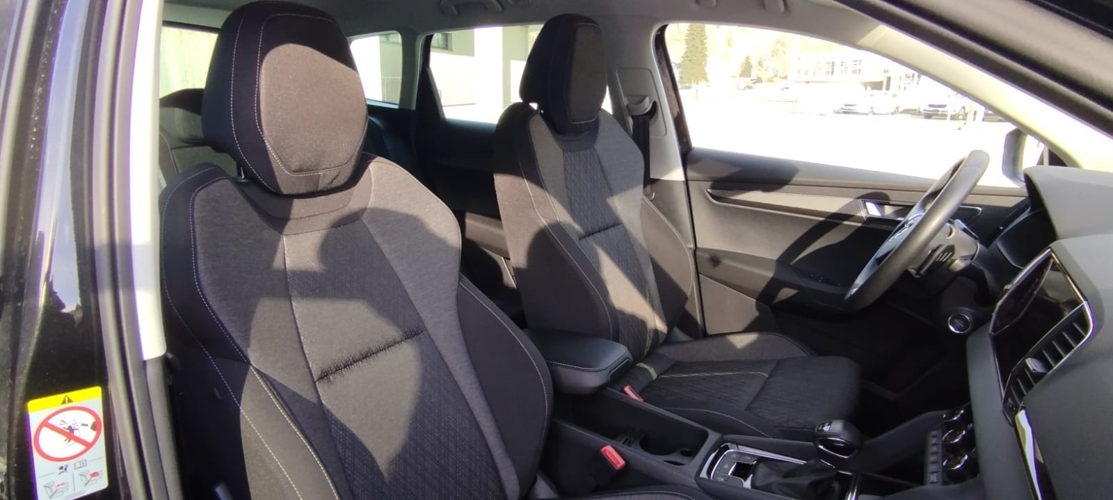 SKODA Karoq 2.0 TDI Style 4x4 DSG-image-14