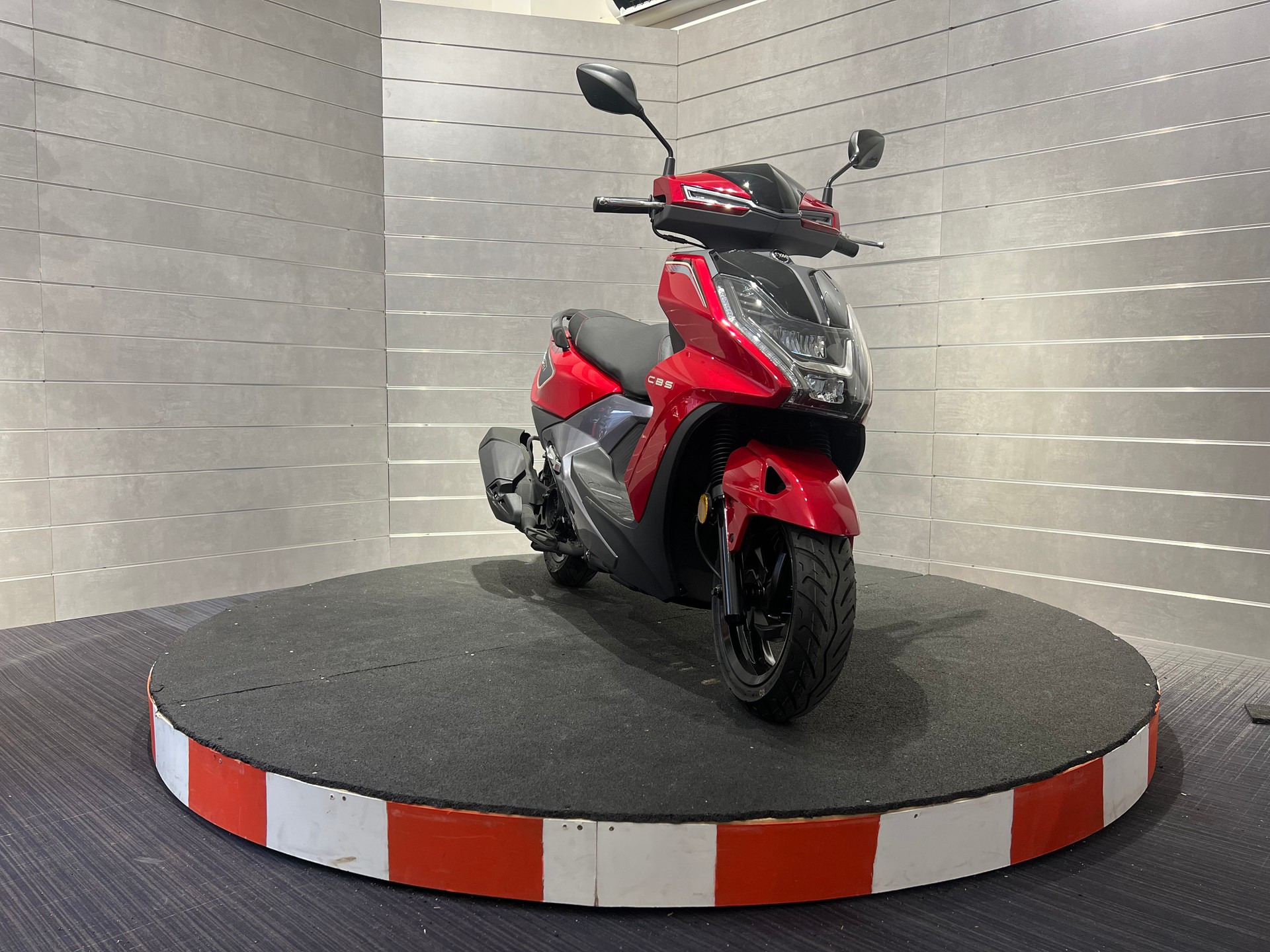 SYM FNX 125-image-7