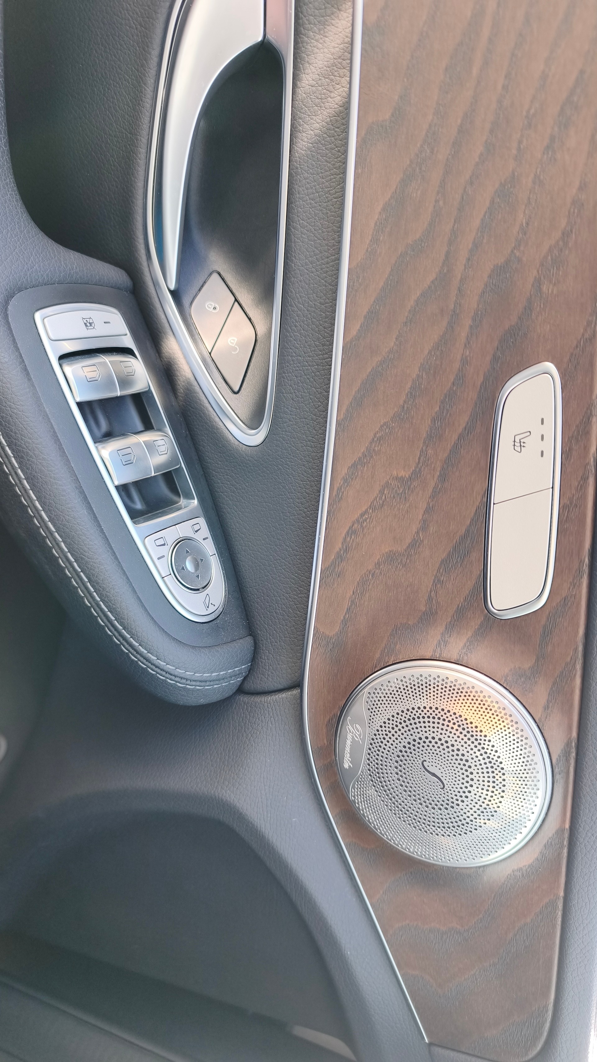 MERCEDES-BENZ C 350 e Avantgarde 7G-Tronic HYBRID-image-15