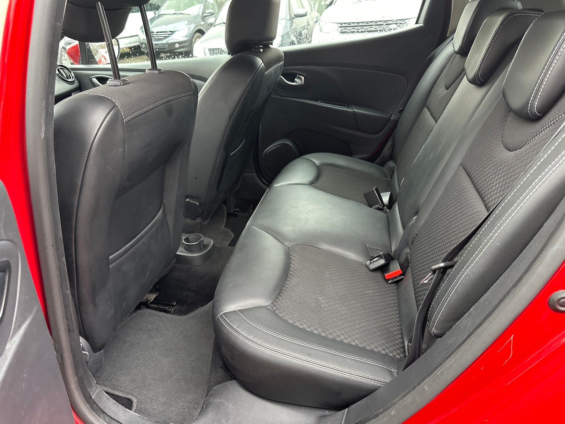 RENAULT Clio 0.9 Intens-image-9