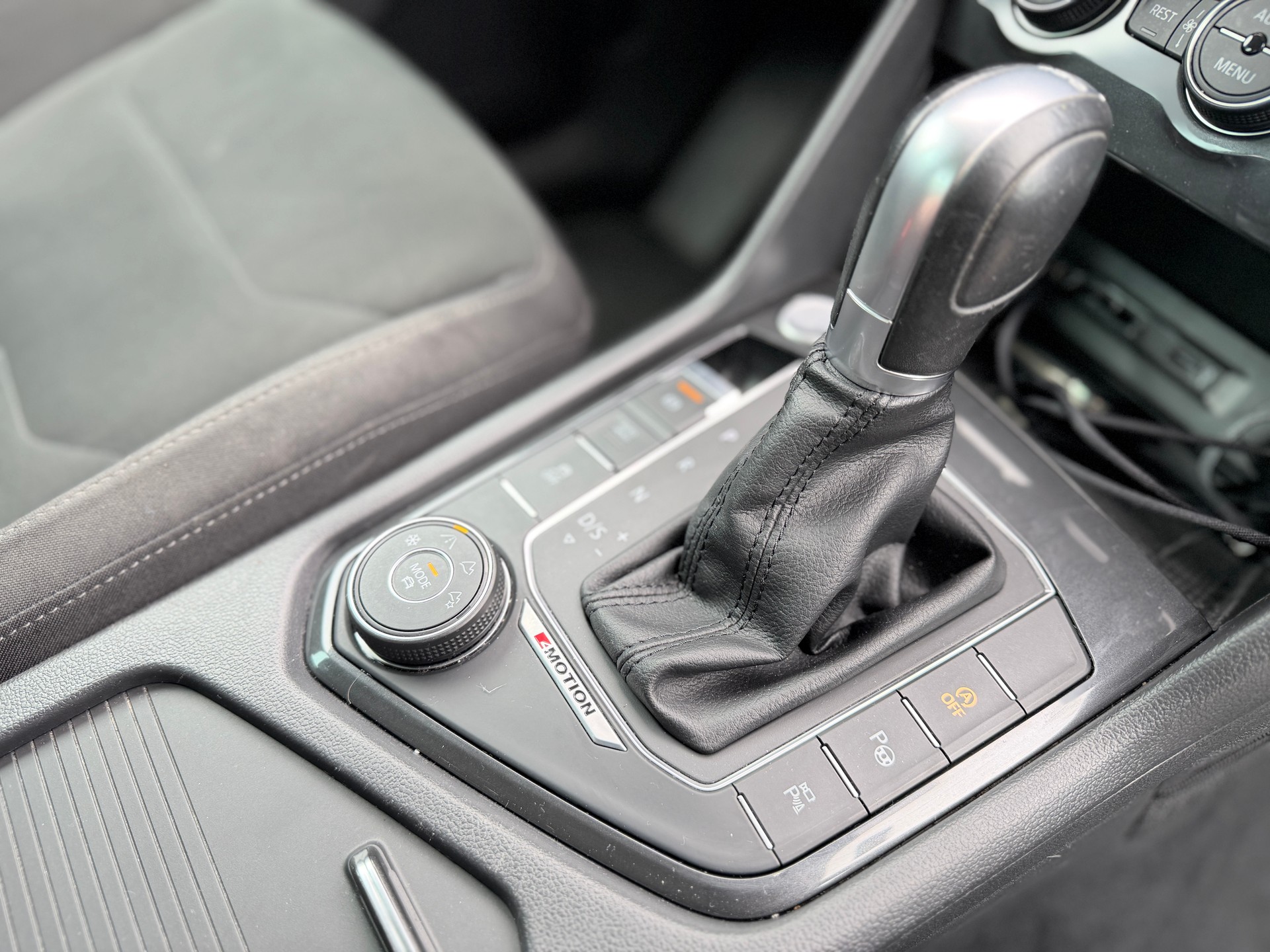 VW Tiguan 2.0TSI Comfortline 4Motion DSG-image-10