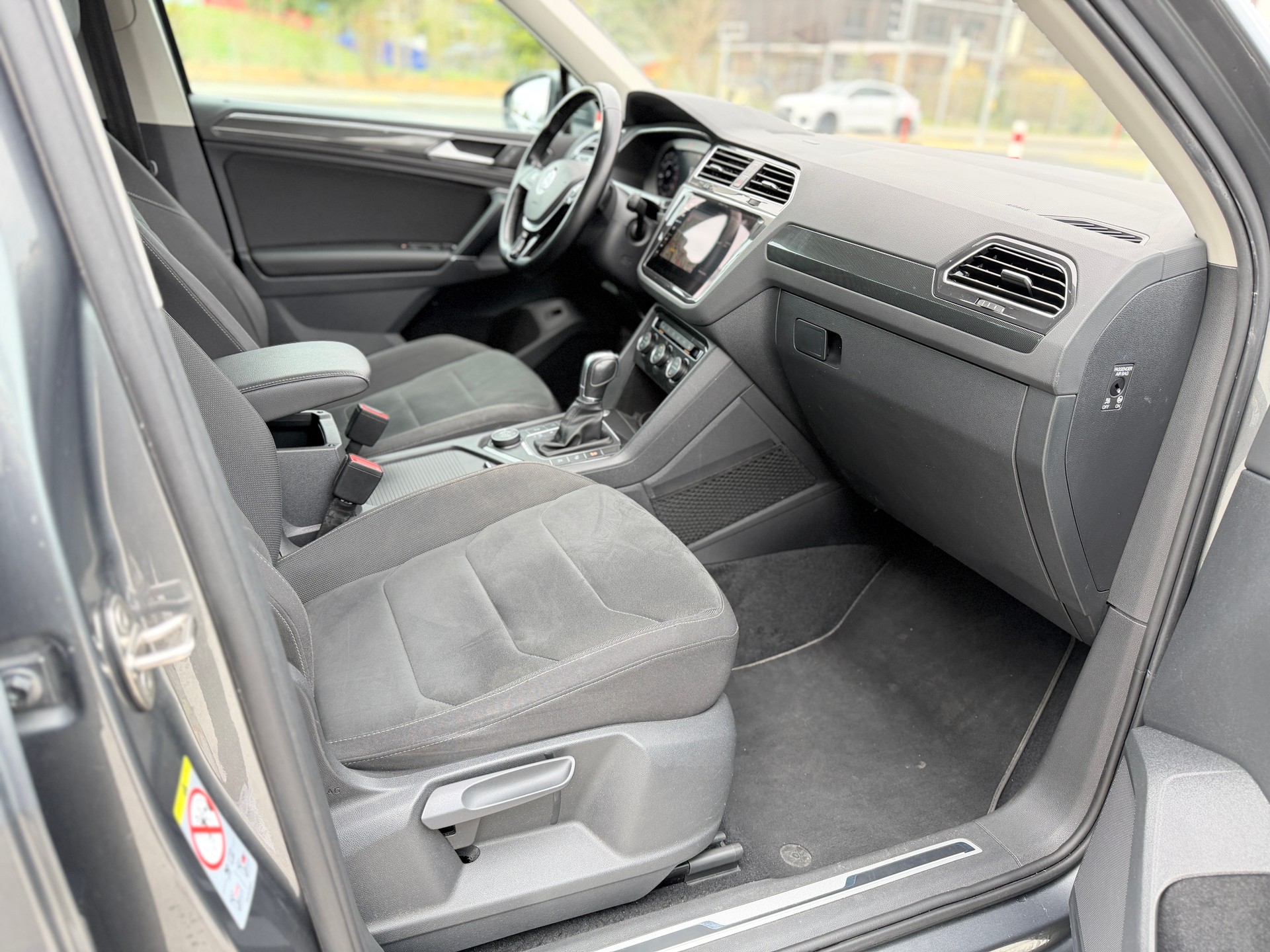 VW Tiguan 2.0TSI Comfortline 4Motion DSG-image-8