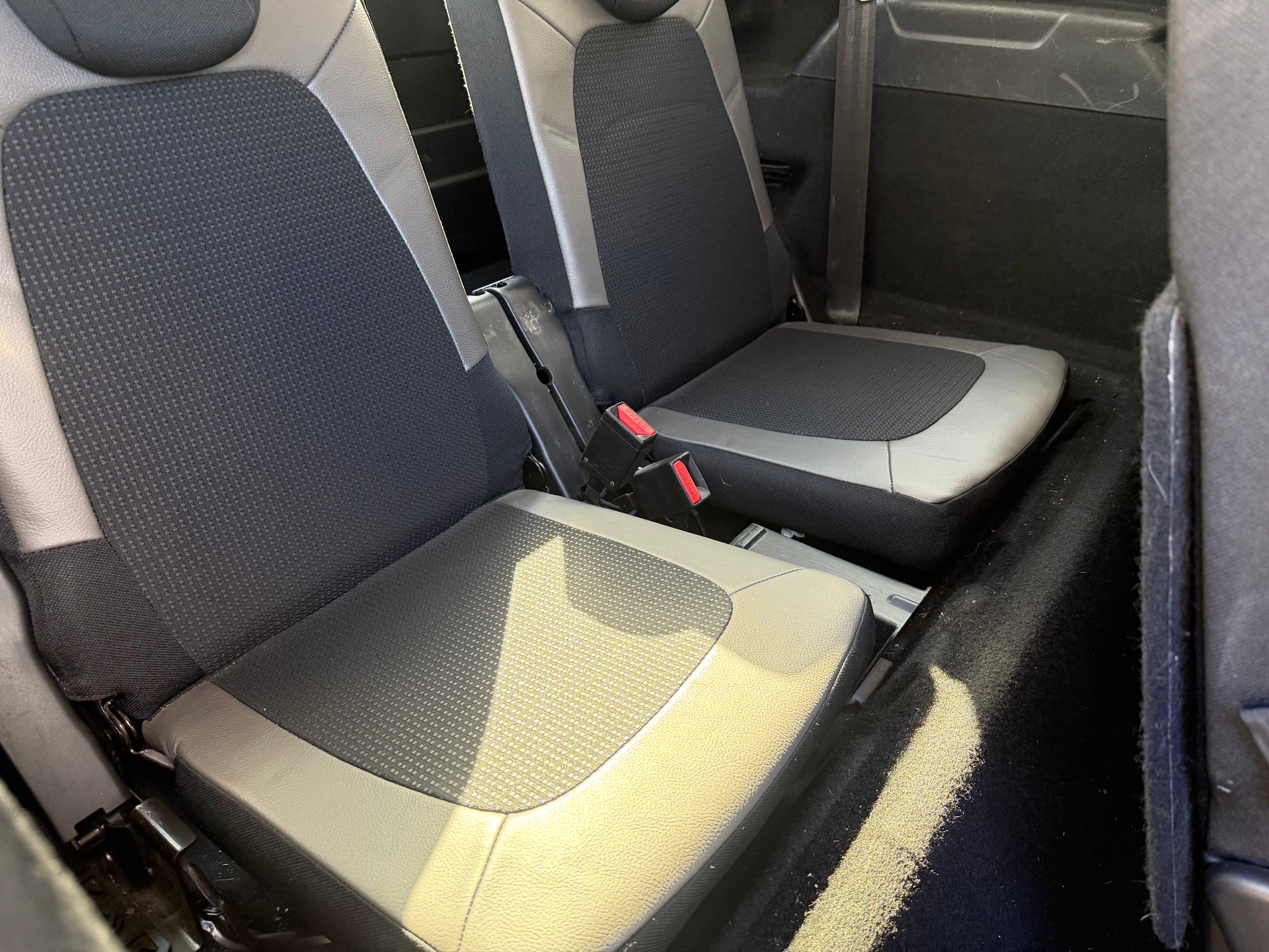 CITROEN Grand C4 Picasso 1.6i 16V THP Feel Edition EAT6-image-13