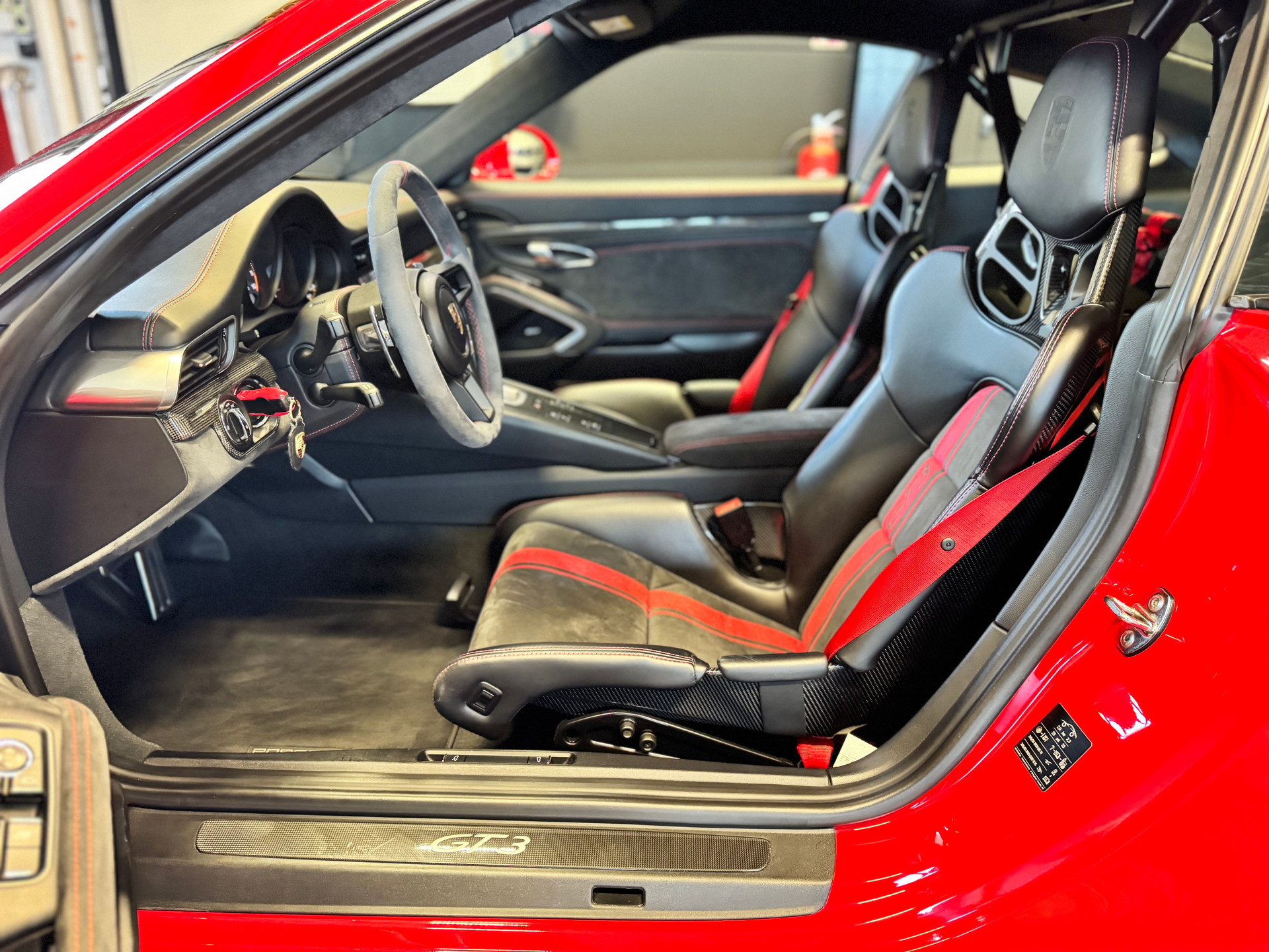 PORSCHE 911 GT3 PDK *RED DIAMOND*CLUBSPORT*-image-12