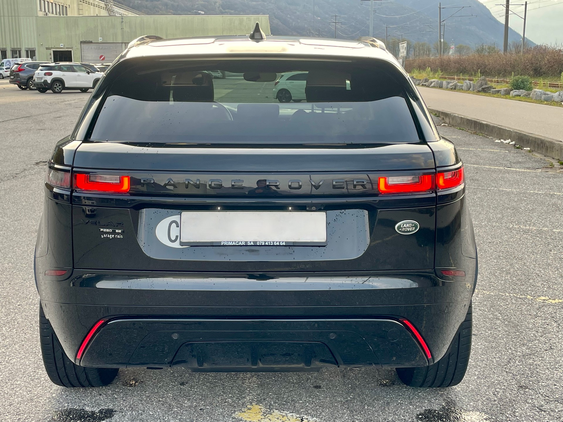 LAND ROVER Range Rover Velar R-Dynamic P 250 SE Automatic-image-9