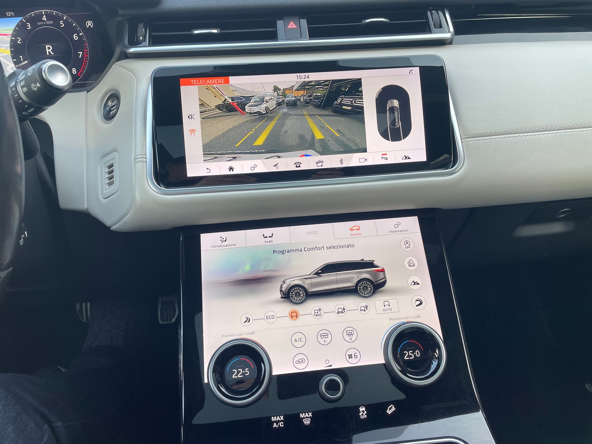 LAND ROVER Range Rover Velar R-Dynamic P 250 SE Automatic-image-2