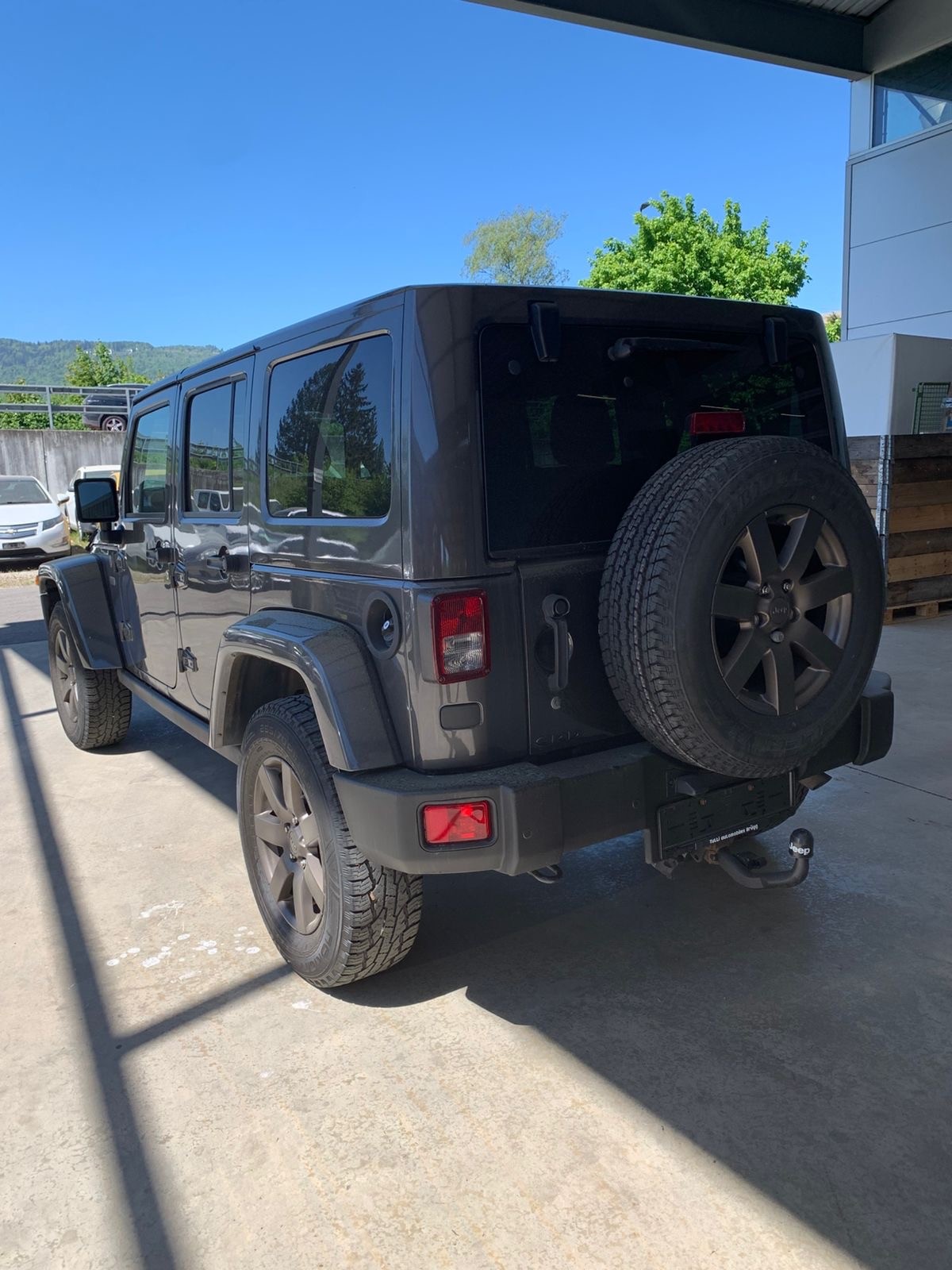 JEEP Wrangler 2.8CRD Unlimited 75th Anniversary Automat-image-5