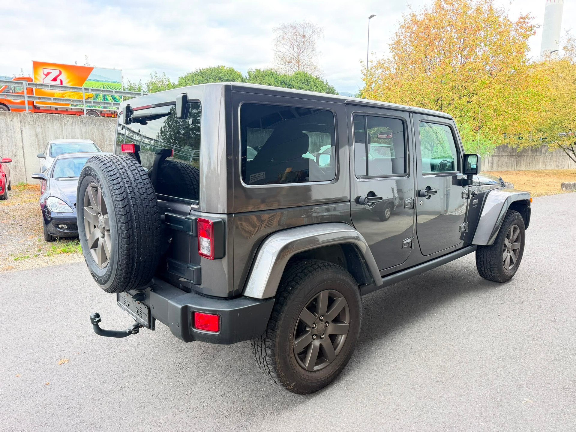 JEEP Wrangler 2.8CRD Unlimited 75th Anniversary Automat-image-4